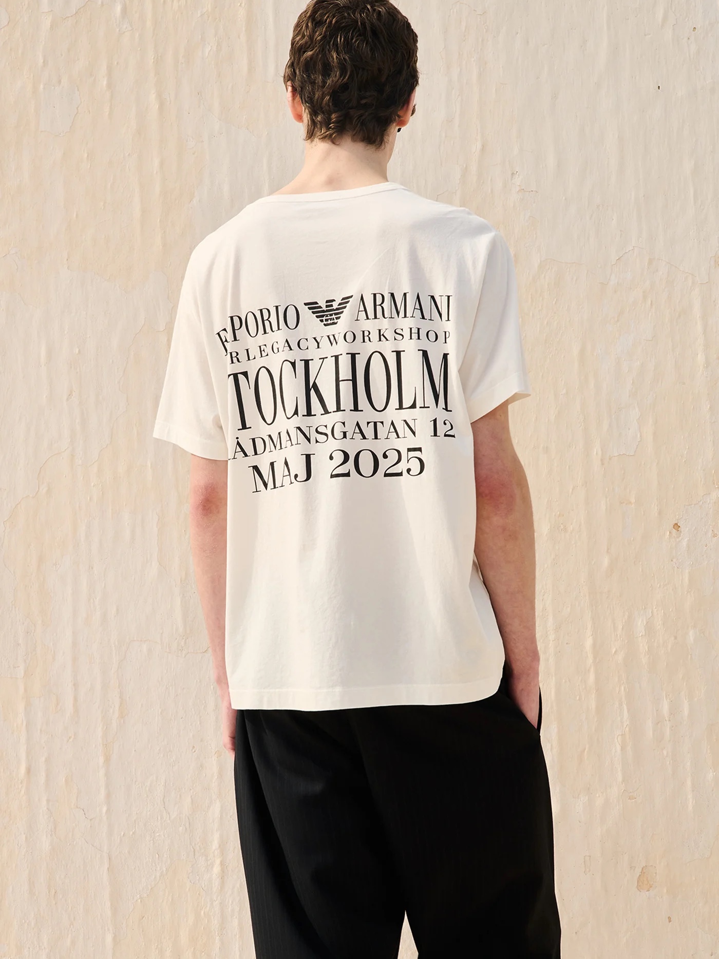 Our Legacy Work Shop x Emporio Armani Primo T-Shirt Bianco Stoccolma Print 착용 스타일 - 2