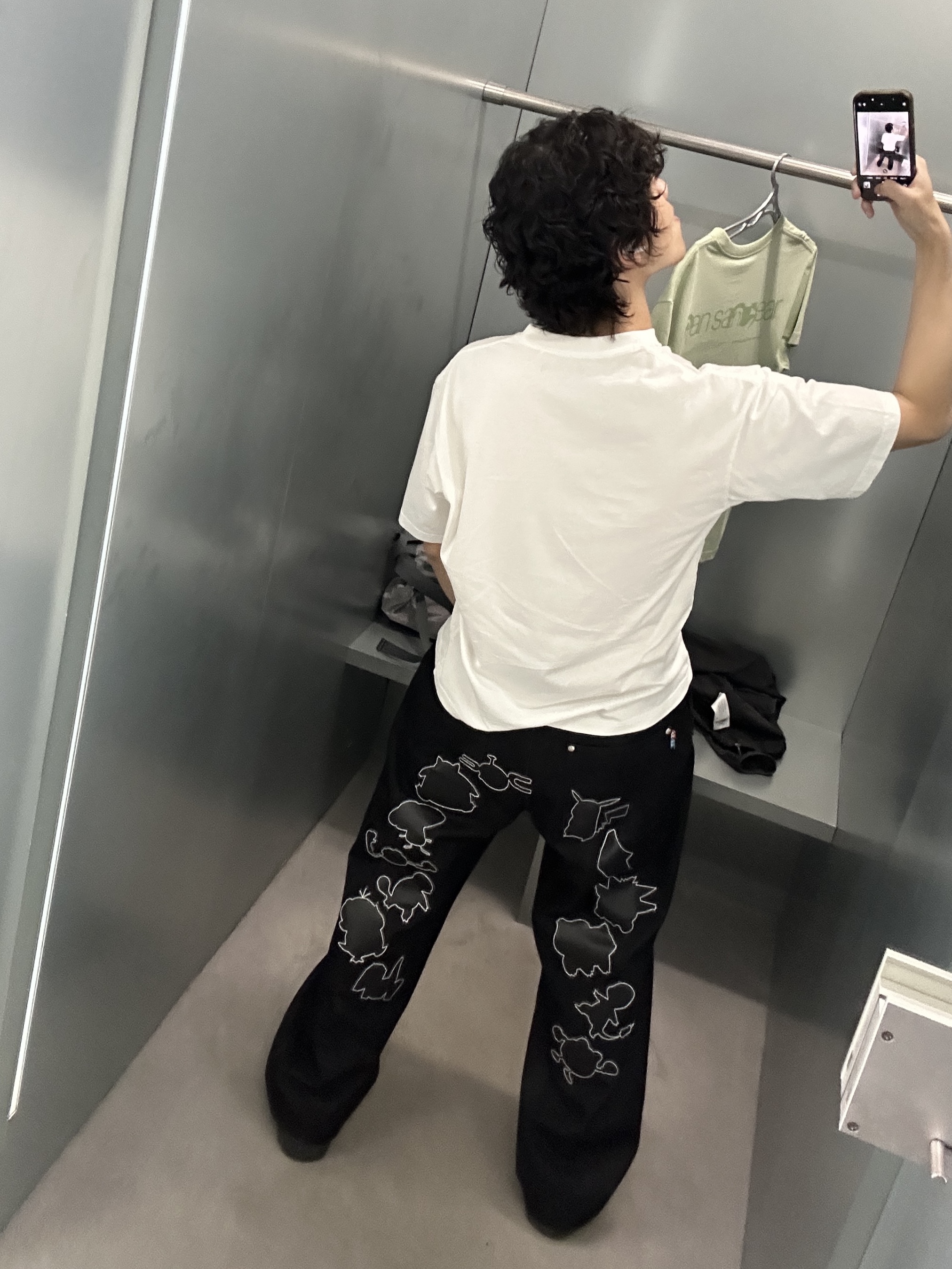 Vandy The Pink x Pokemon Leather Patch Silhouette Denim Black 착용 스타일