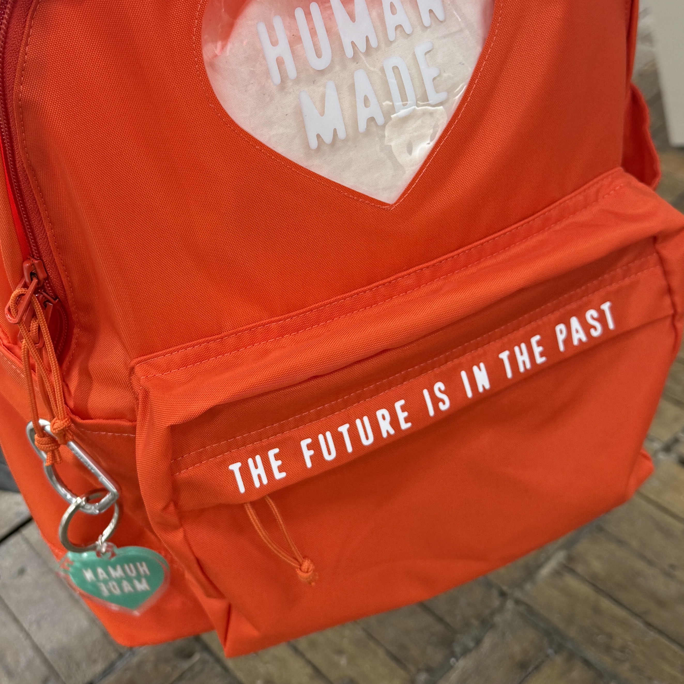 Human Made Backpack Gray, Human Made Backpack Orange 착용 스타일 - 4