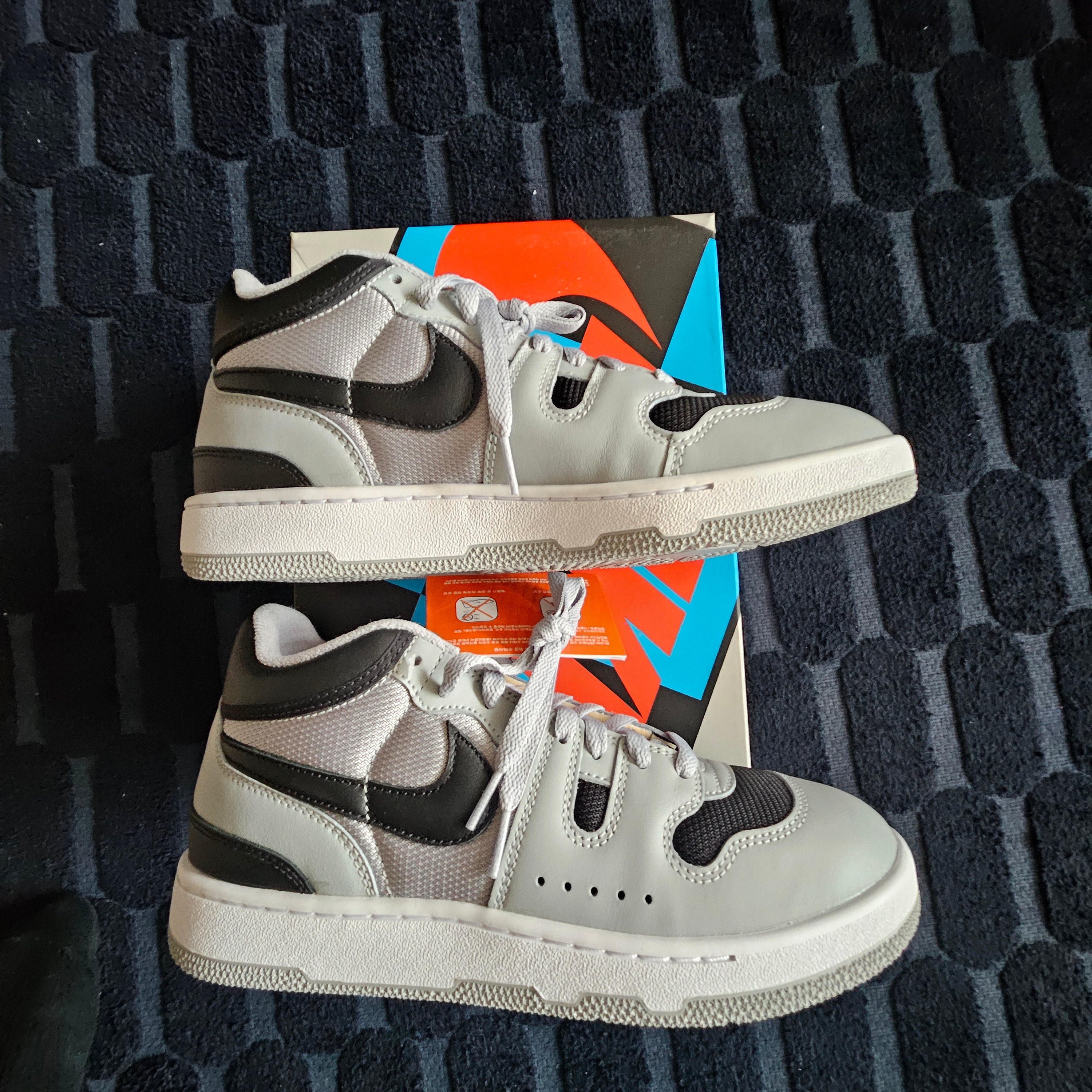 Nike Mac Attack QS SP Light Smoke Grey 착용 스타일 - 4