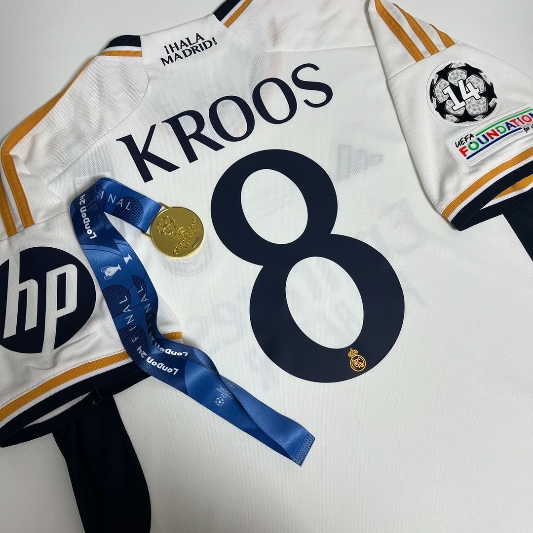 Adidas Real Madrid 2024/25 Home Jersey White - KR Sizing (Non Marking Ver.), Adidas Real Madrid 2023/24 Home Jersey White - US Sizing (Non Marking Ver.) 착용 스타일 - 6