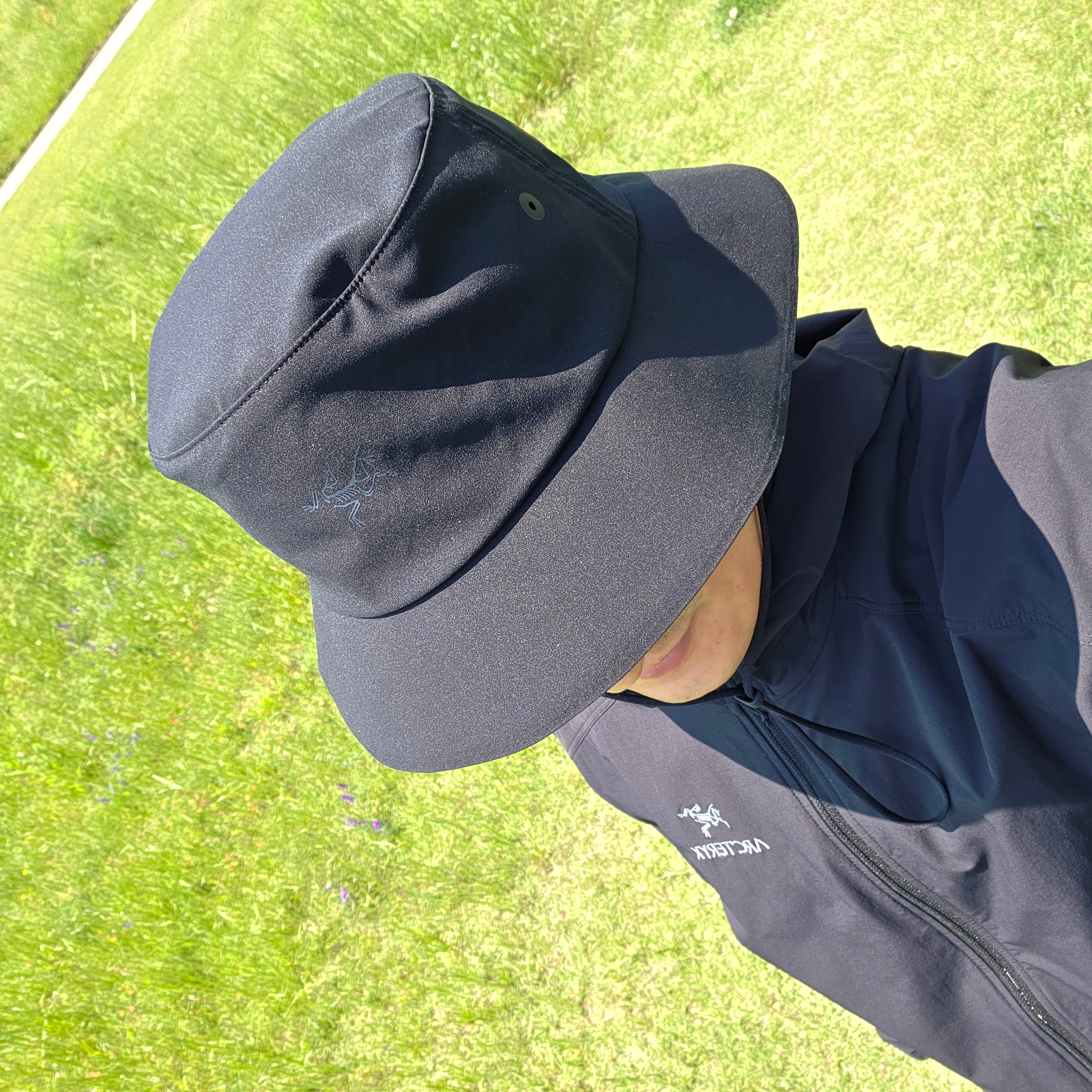 Arc'teryx Sinsolo Hat Black 착용 스타일