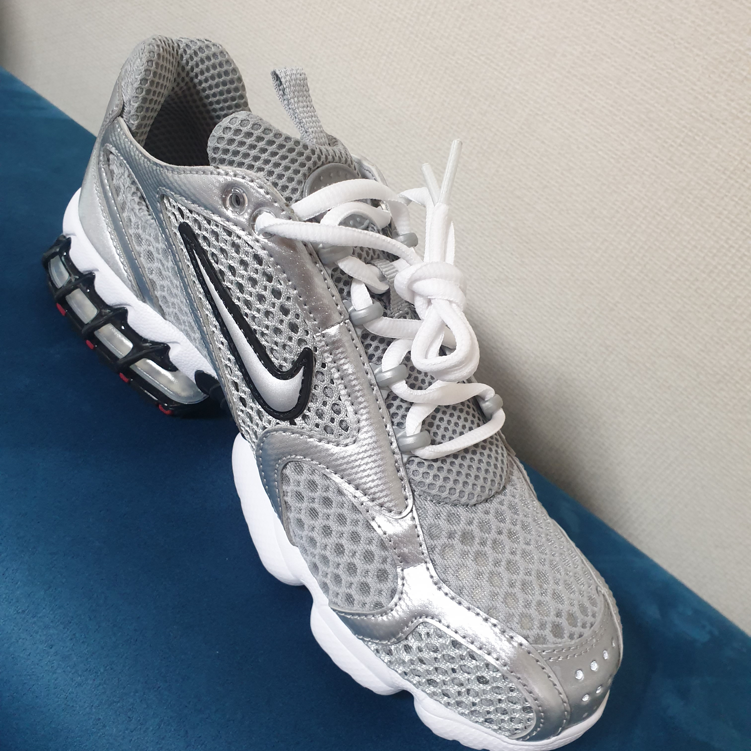 Nike Air Zoom Spiridon Cage 2 Metallic Silver 착용 스타일