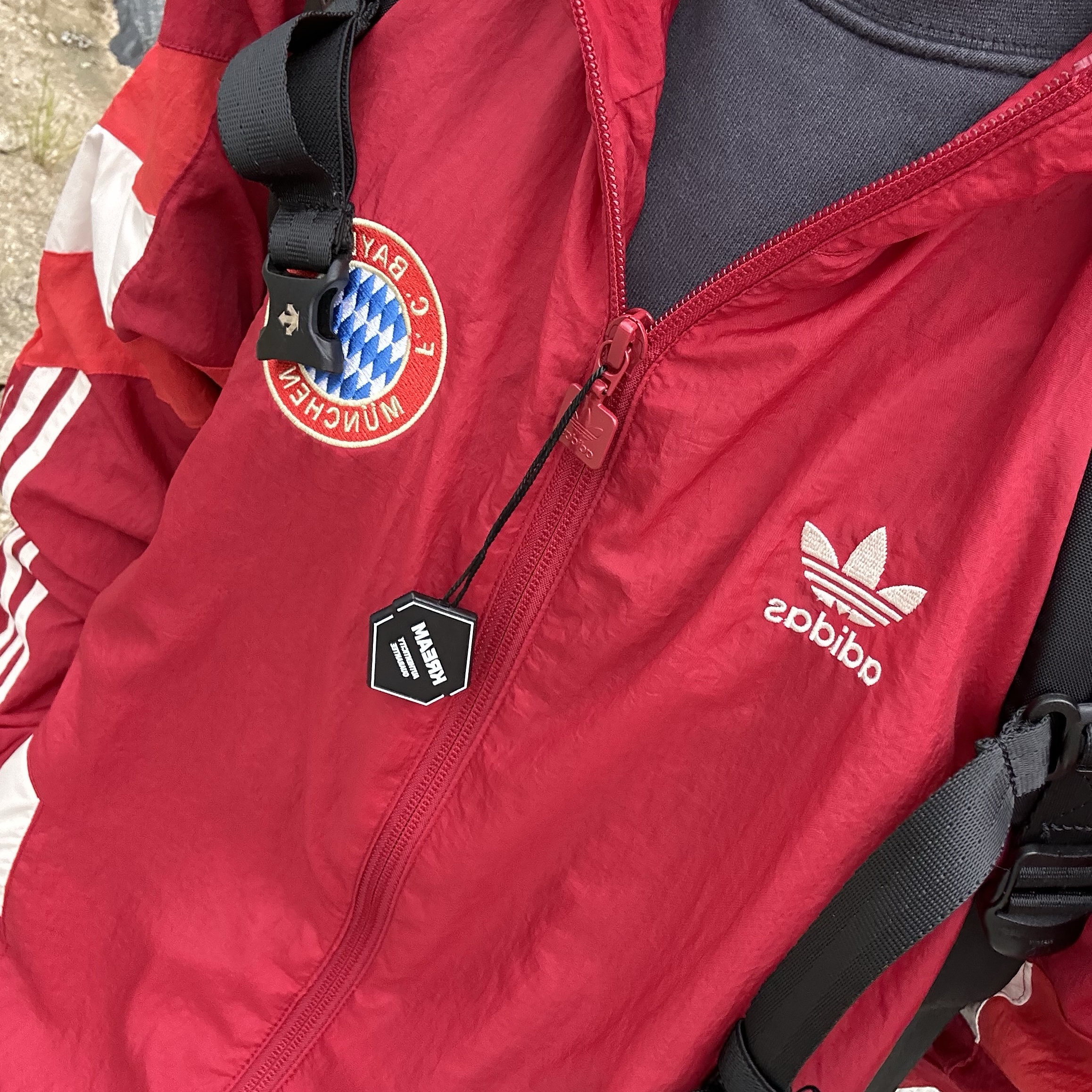 Adidas Bayern Munchen Originals Track Top Active Maroon - KR Sizing 착용 스타일