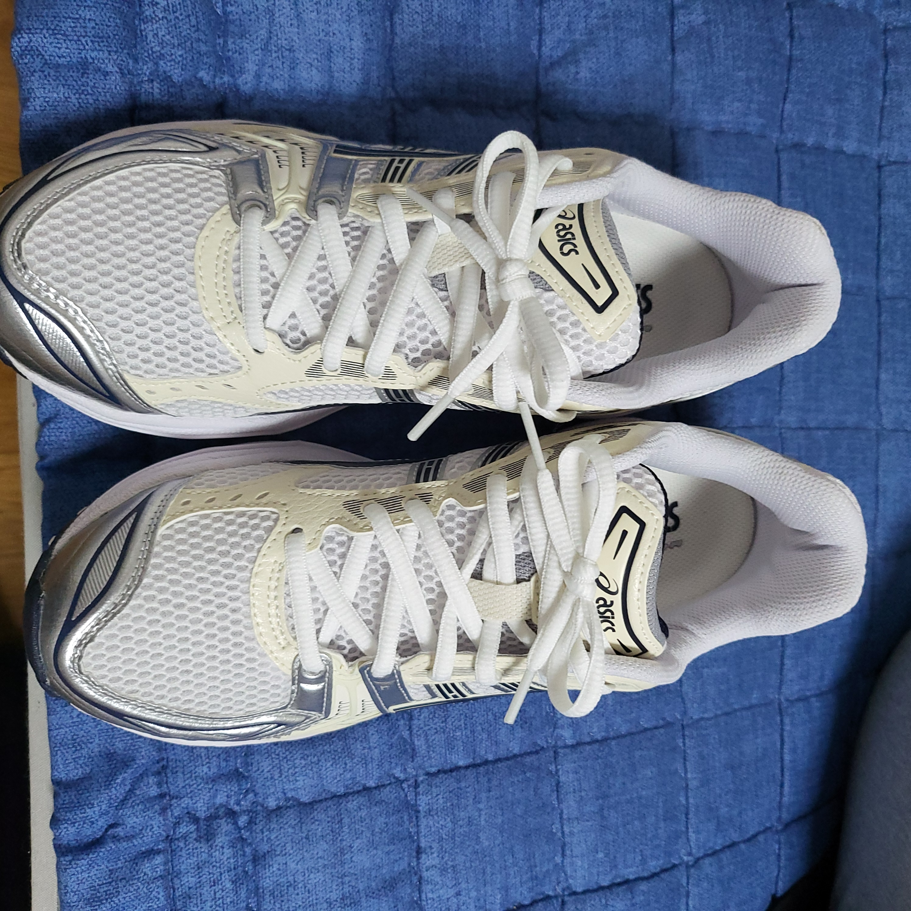 (W) Asics Gel-Kayano 14 White Midnight 착용 스타일 - 2