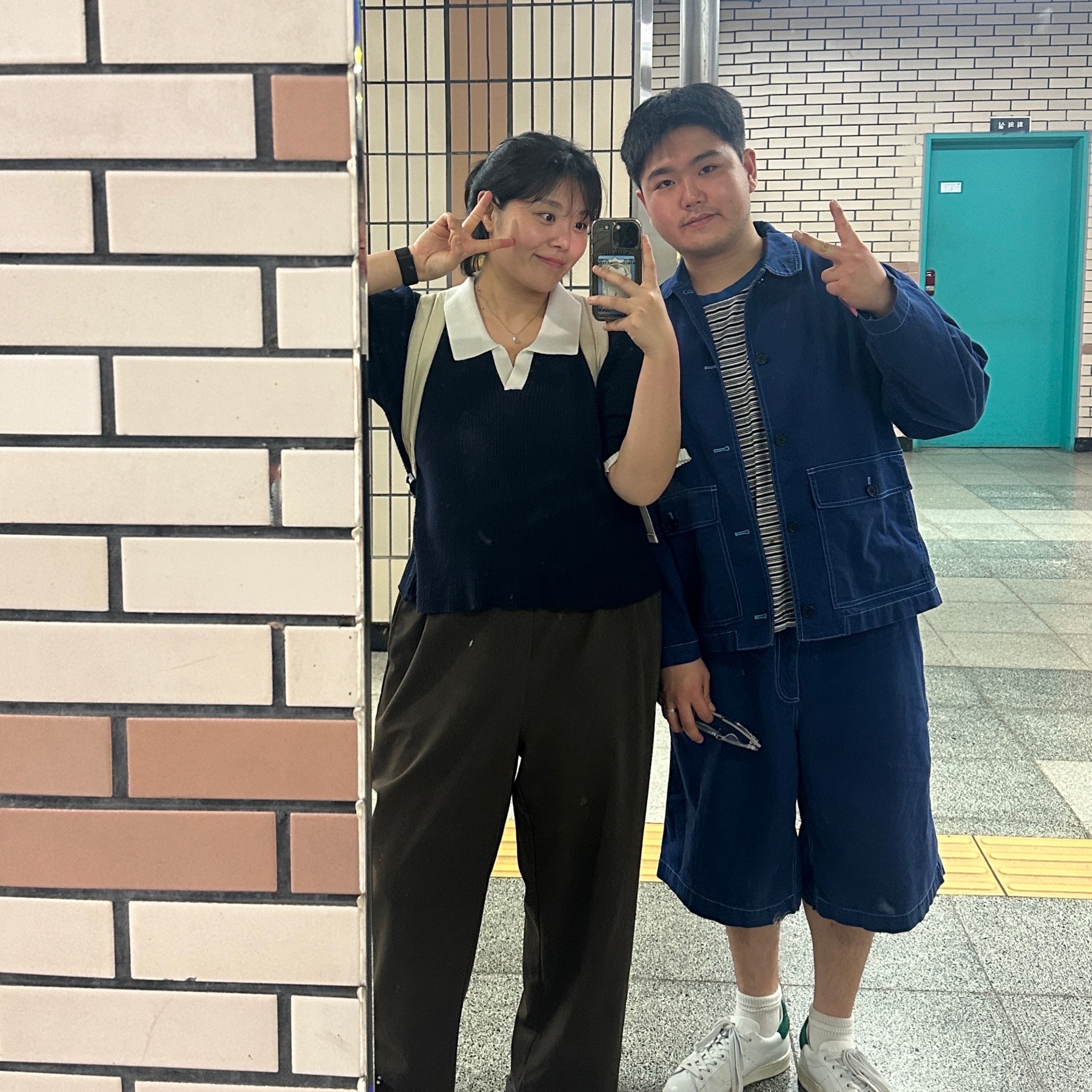 Uniqlo x Marni Striped Crewneck Short Sleeve T-Shirt Blue, Uniqlo x Marni Oversized Utility Jacket Blue 착용 스타일