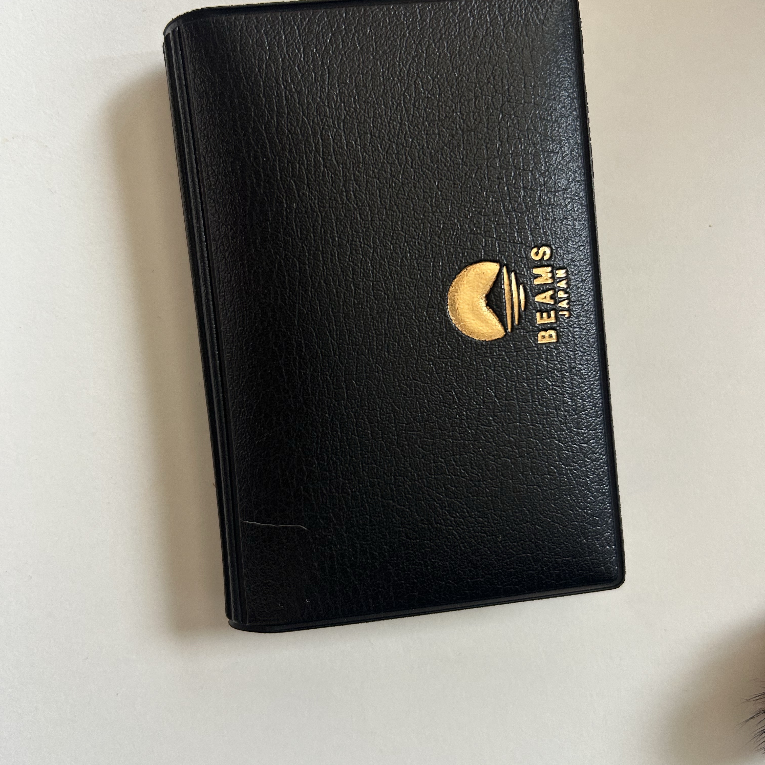 Beams x Hightide Special Order Pass & Card Case Black 착용 스타일