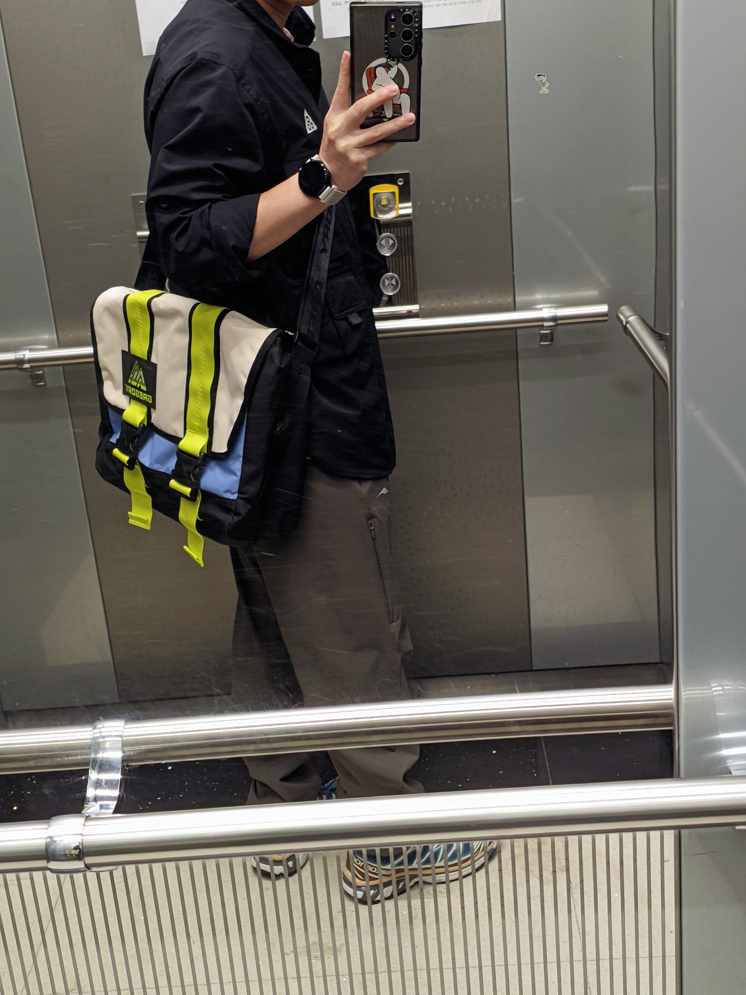 Salomon XT-6 Aegean Blue Tortoise Shell, Nike ACG Dri-Fit UV Devastation Trail Shirt Black Summit White - Asia 착용 스타일 - 2