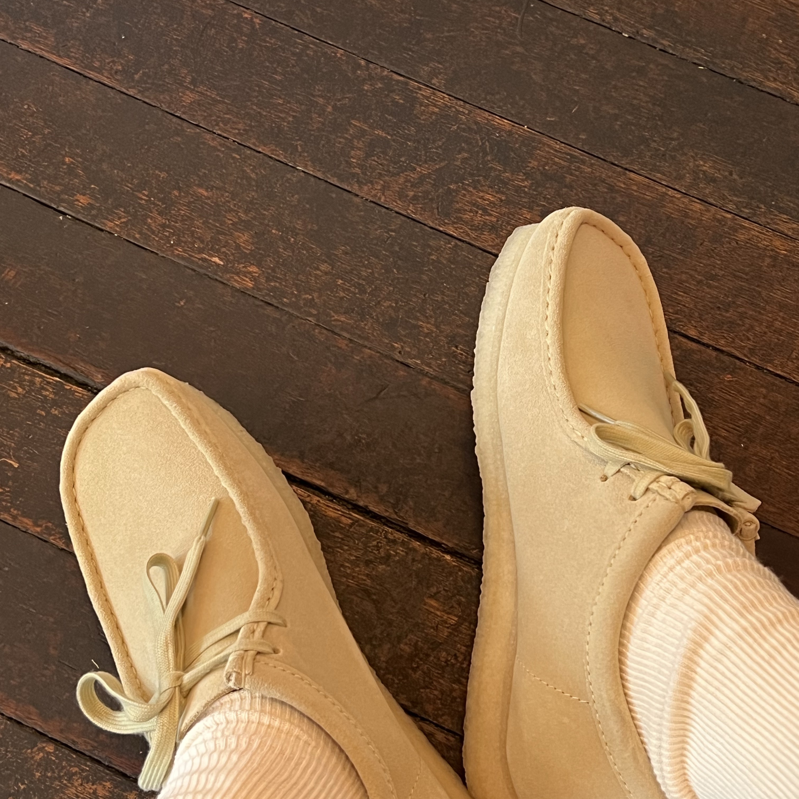Clarks Wallabee Maple Suede 착용 스타일