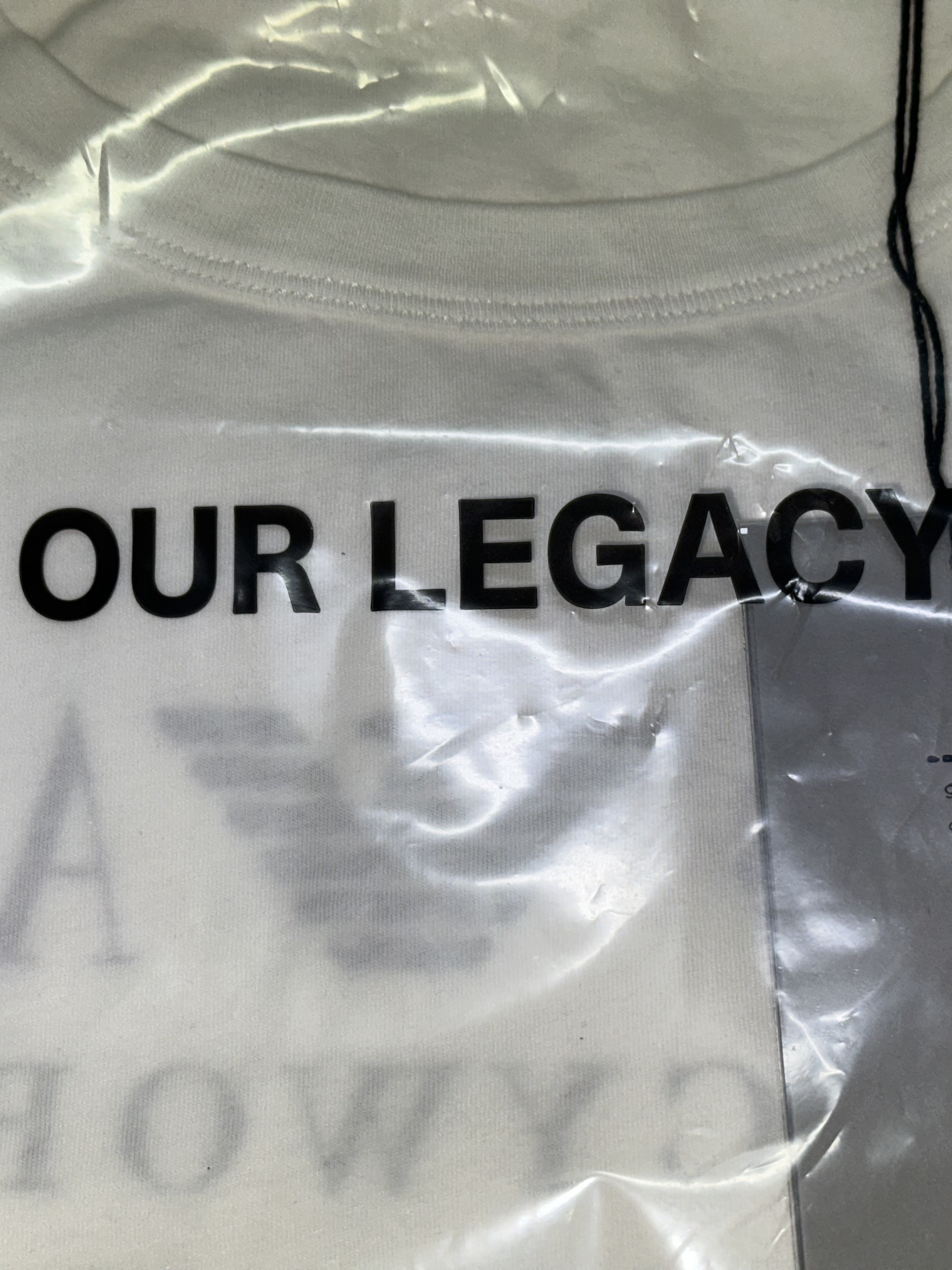 Our Legacy Work Shop x Emporio Armani Primo T-Shirt Bianco Stoccolma Print 착용 스타일 - 1