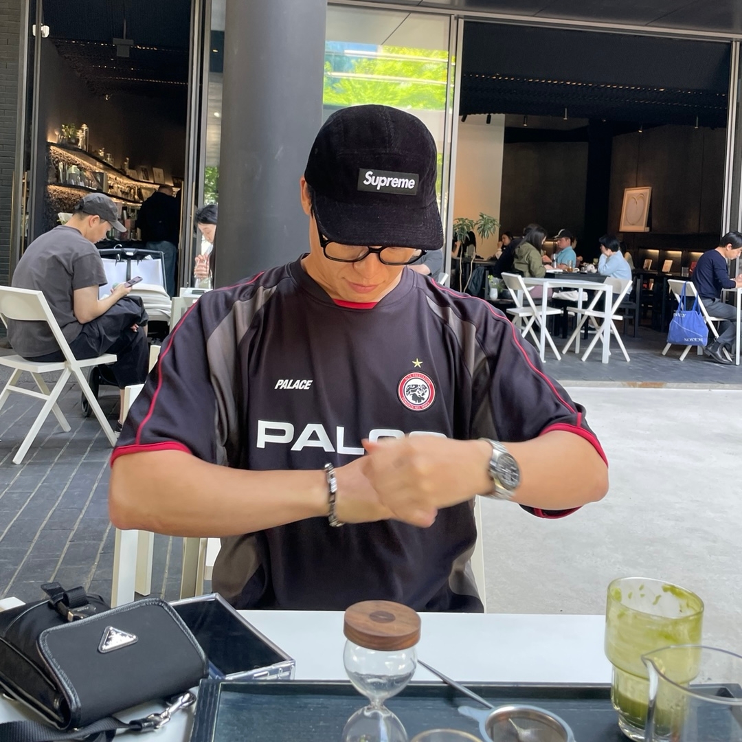Palace Pro Team Palco Jersey Black - 25SS, Supreme Corduroy Camp Cap Black - 23FW 착용 스타일
