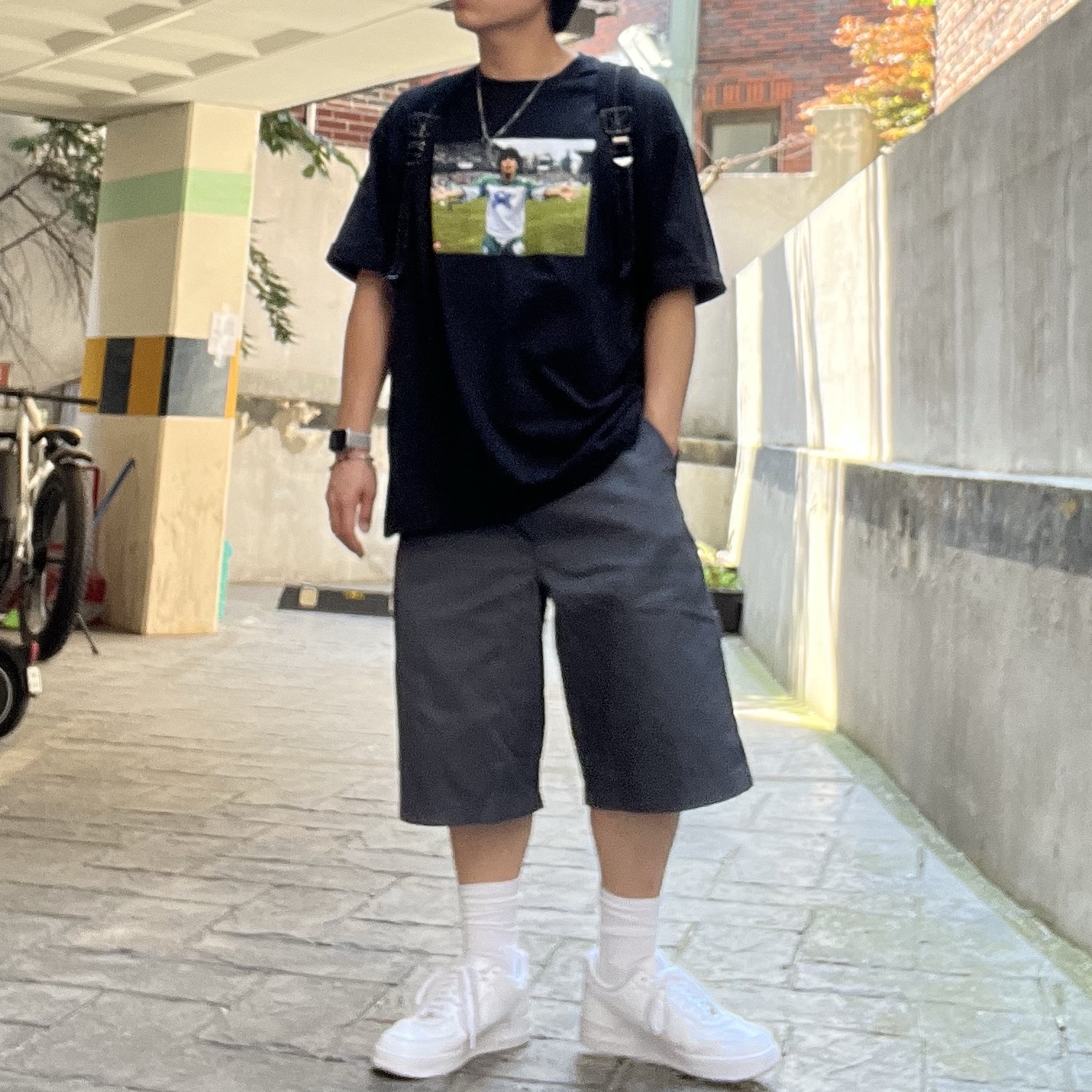 Supreme Maradona T-Shirt Black - 24SS, Dickies Loose Fit 13 Inch Flat Front Work Shorts Charcoal Grey 착용 스타일