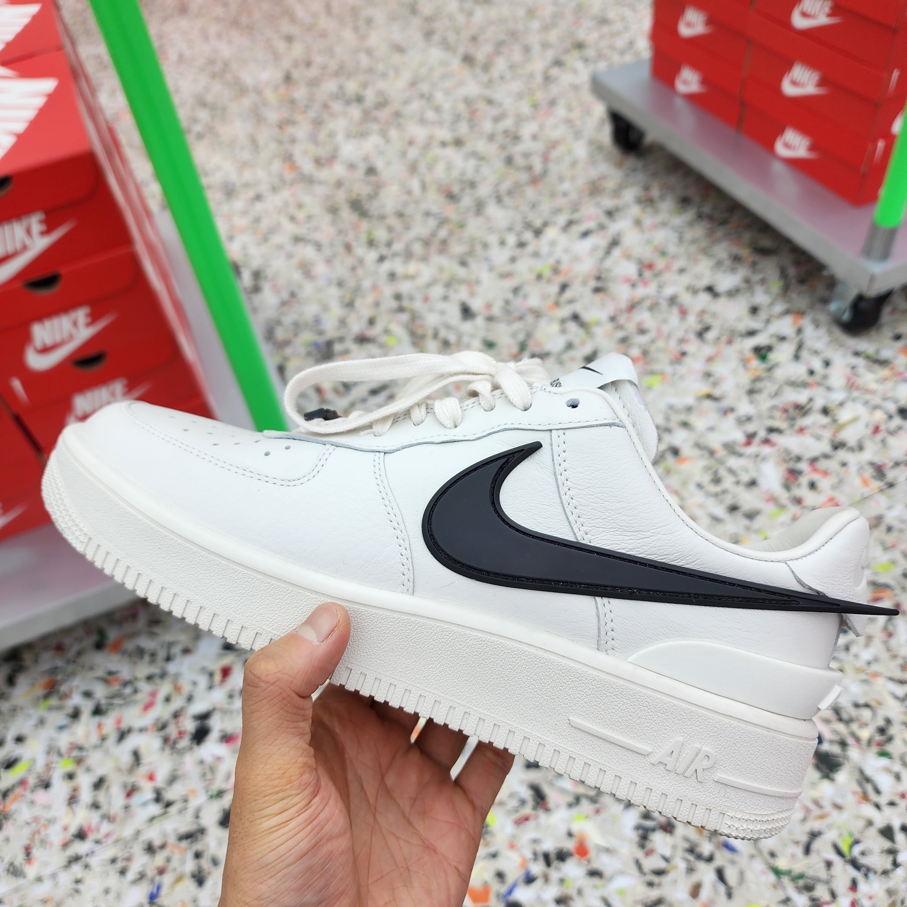 Nike x Ambush Air Force 1 Low SP Phantom 착용 스타일