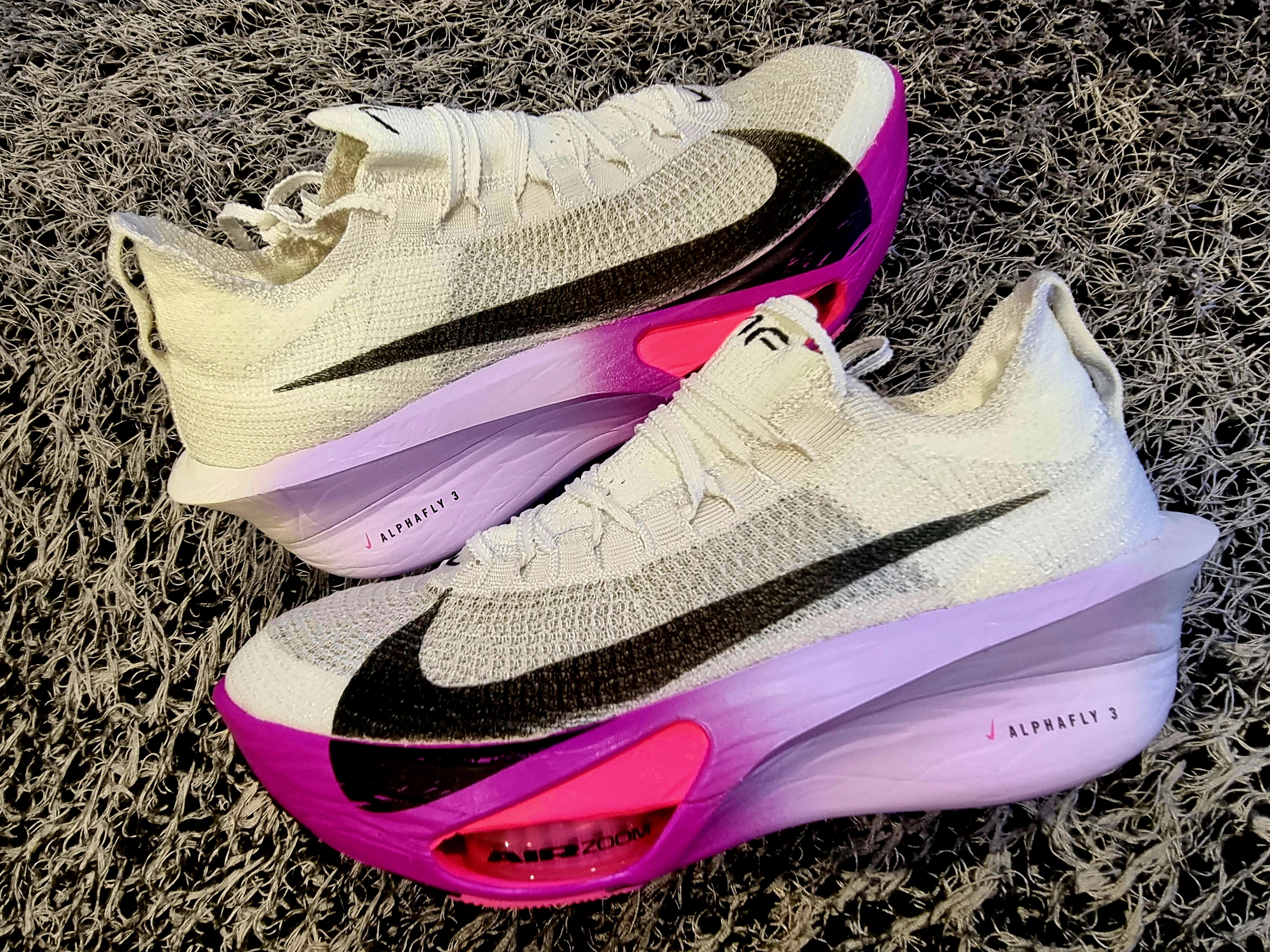 Nike Air Zoom Alphafly Next% 3 Hyper Pink 착용 스타일 - 1