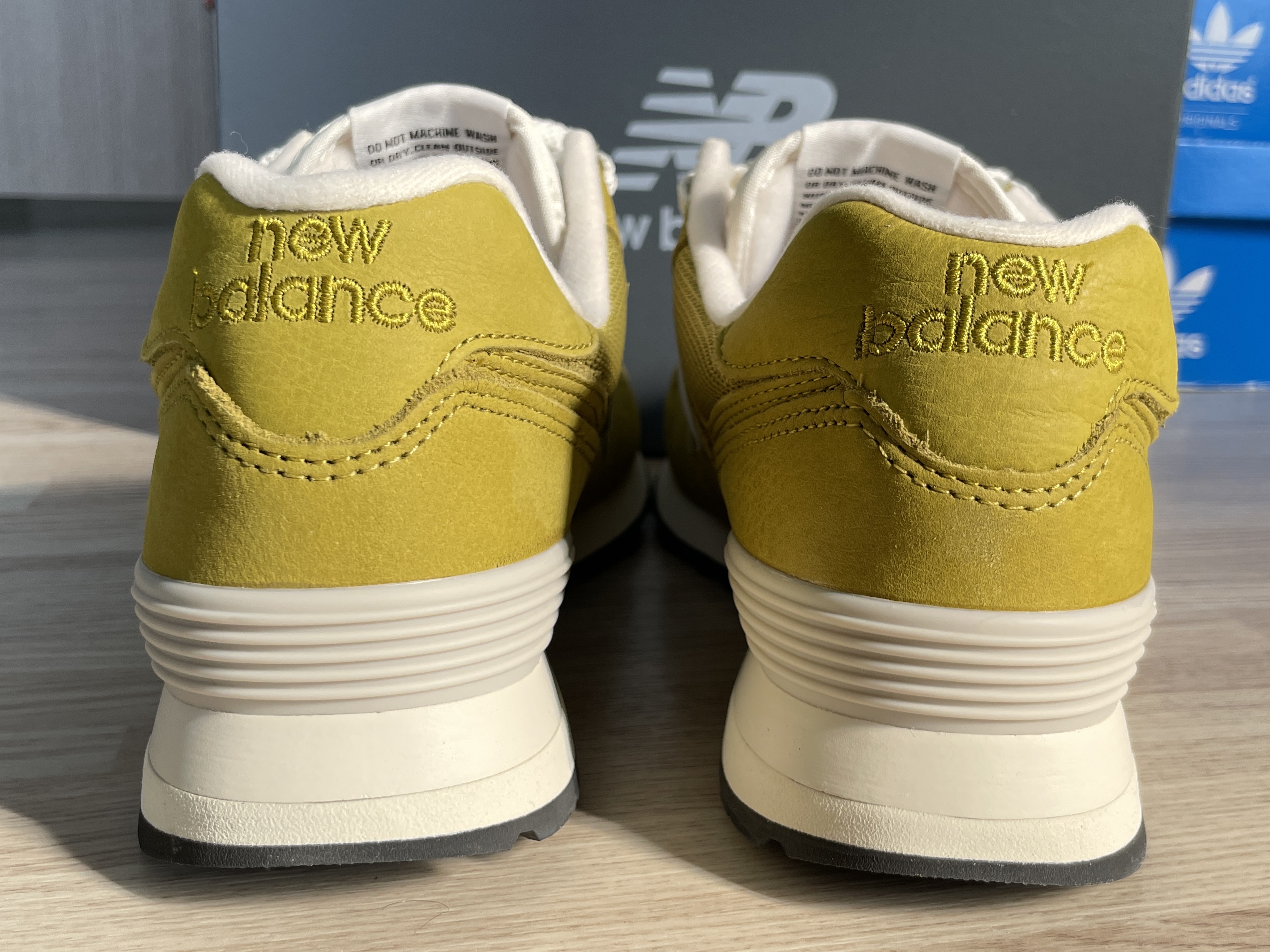 New Balance 574 Marshland - D Standard 착용 스타일 - 4