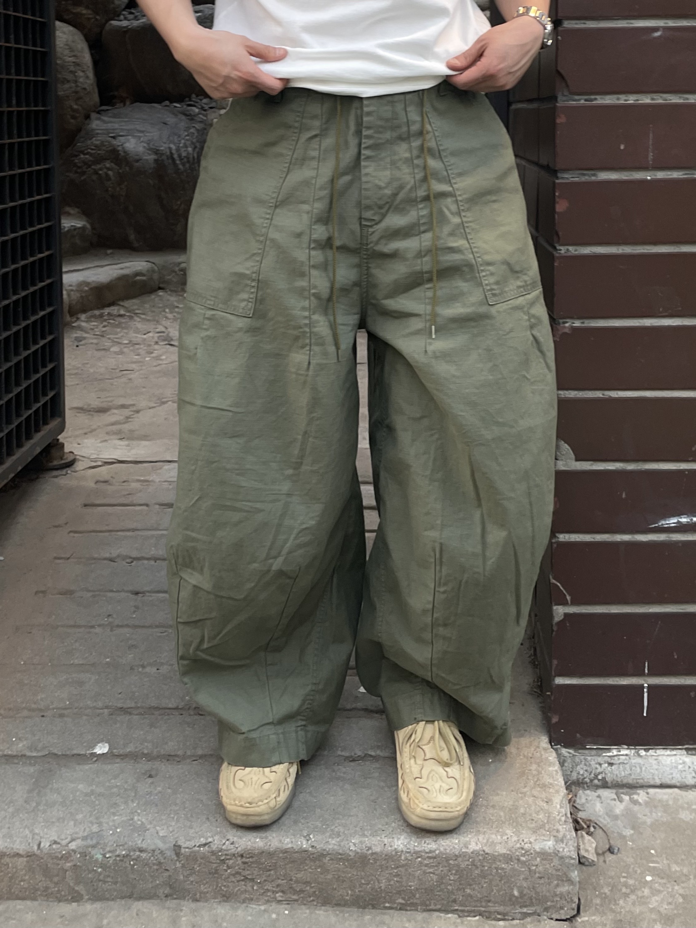 Kapital Kountry Dirty Shrink Truck Cap Kinari Khaki, Needles H.D. Fatigue Pants Olive 착용 스타일 - 3