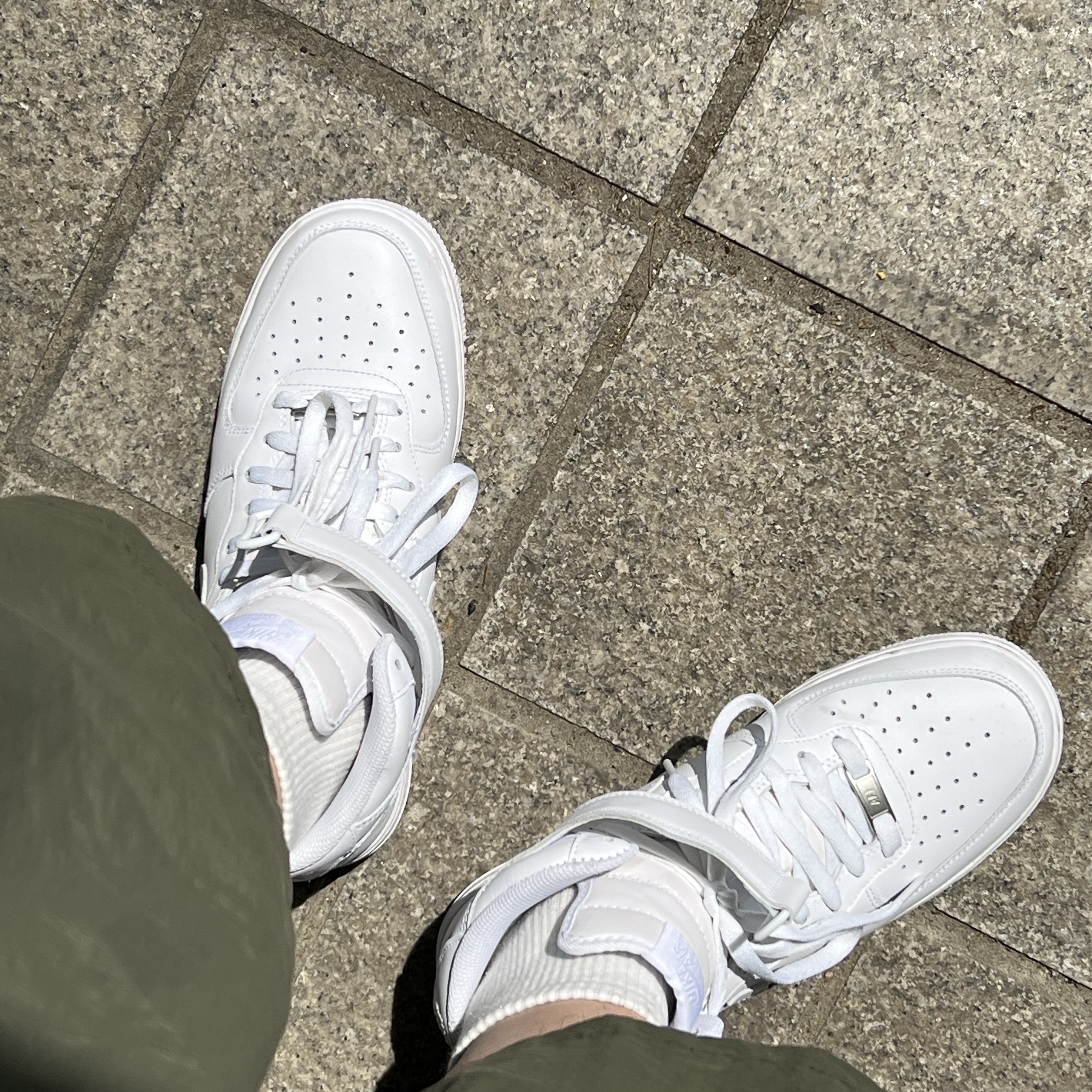 Nike Air Force 1 Mid '07 White 착용 스타일