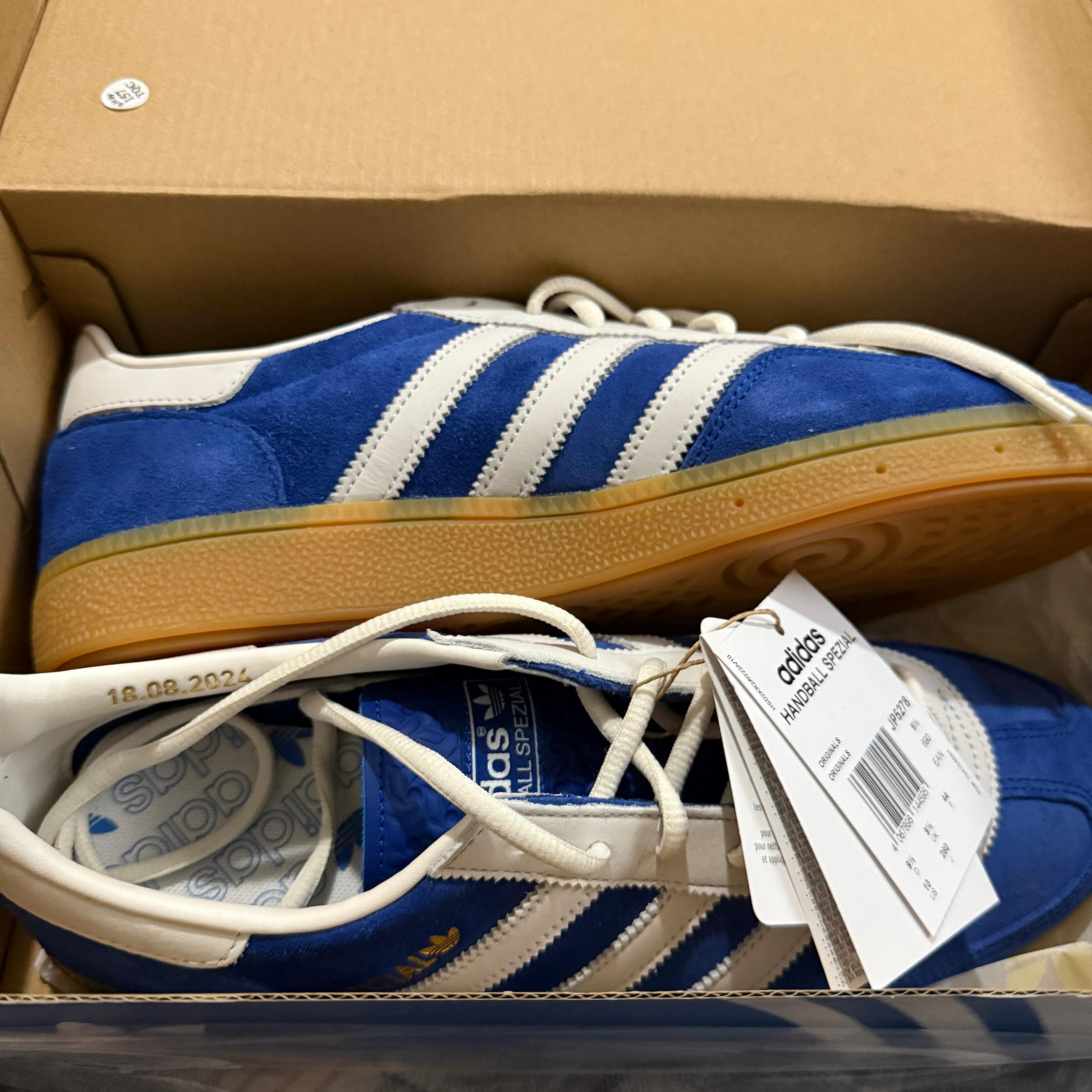 Adidas Originals Handball Spezial Collegiate Royal Cloud White 착용 스타일