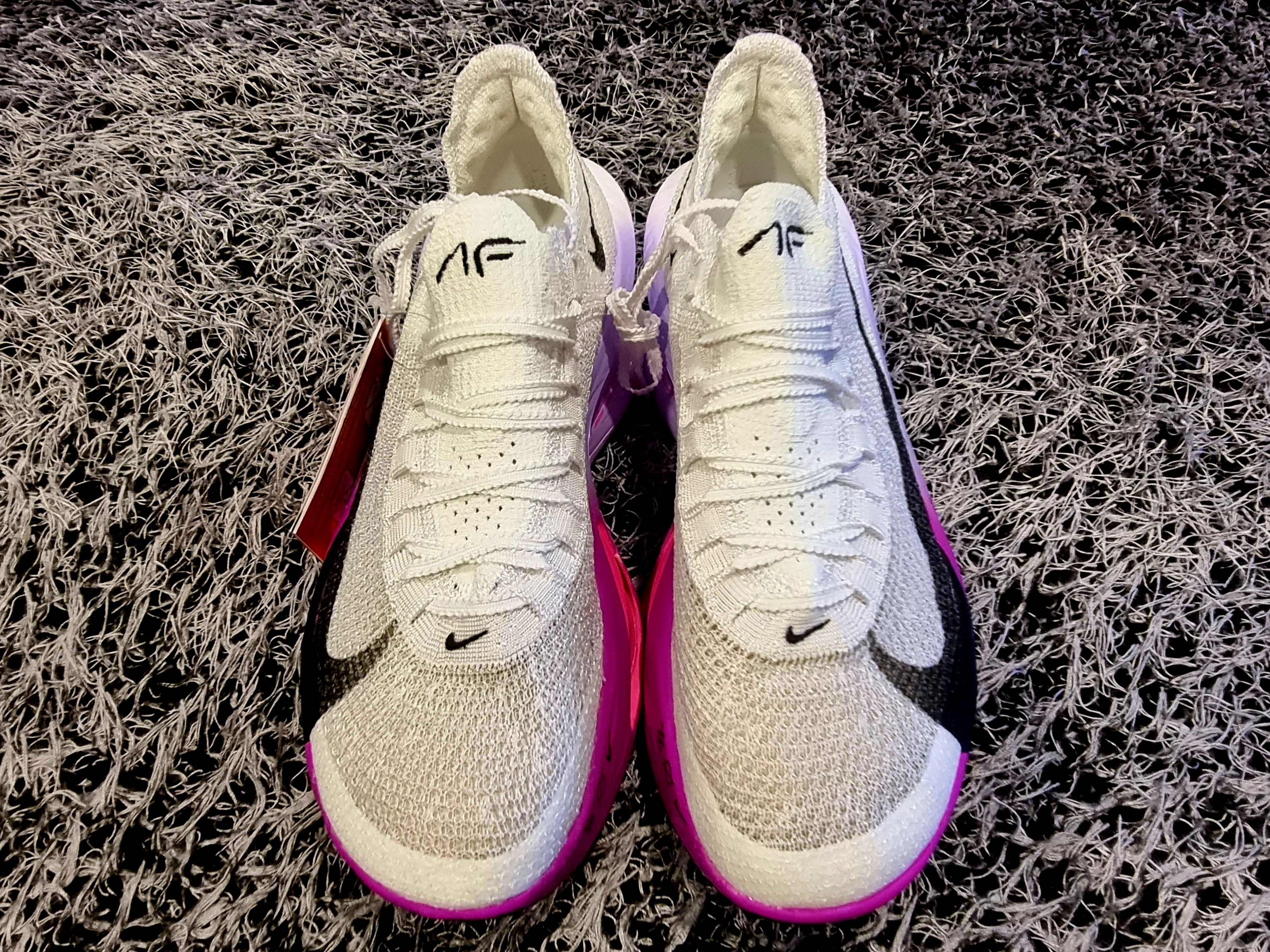 Nike Air Zoom Alphafly Next% 3 Hyper Pink 착용 스타일 - 4