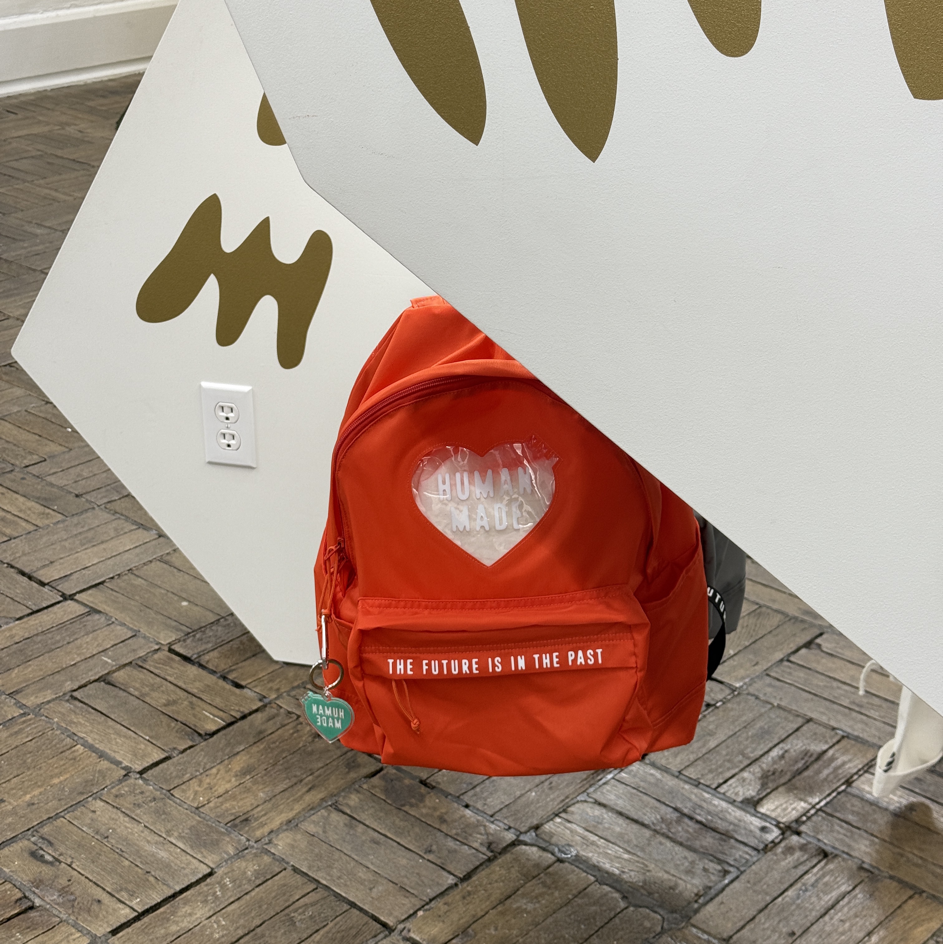 Human Made Backpack Gray, Human Made Backpack Orange 착용 스타일 - 2