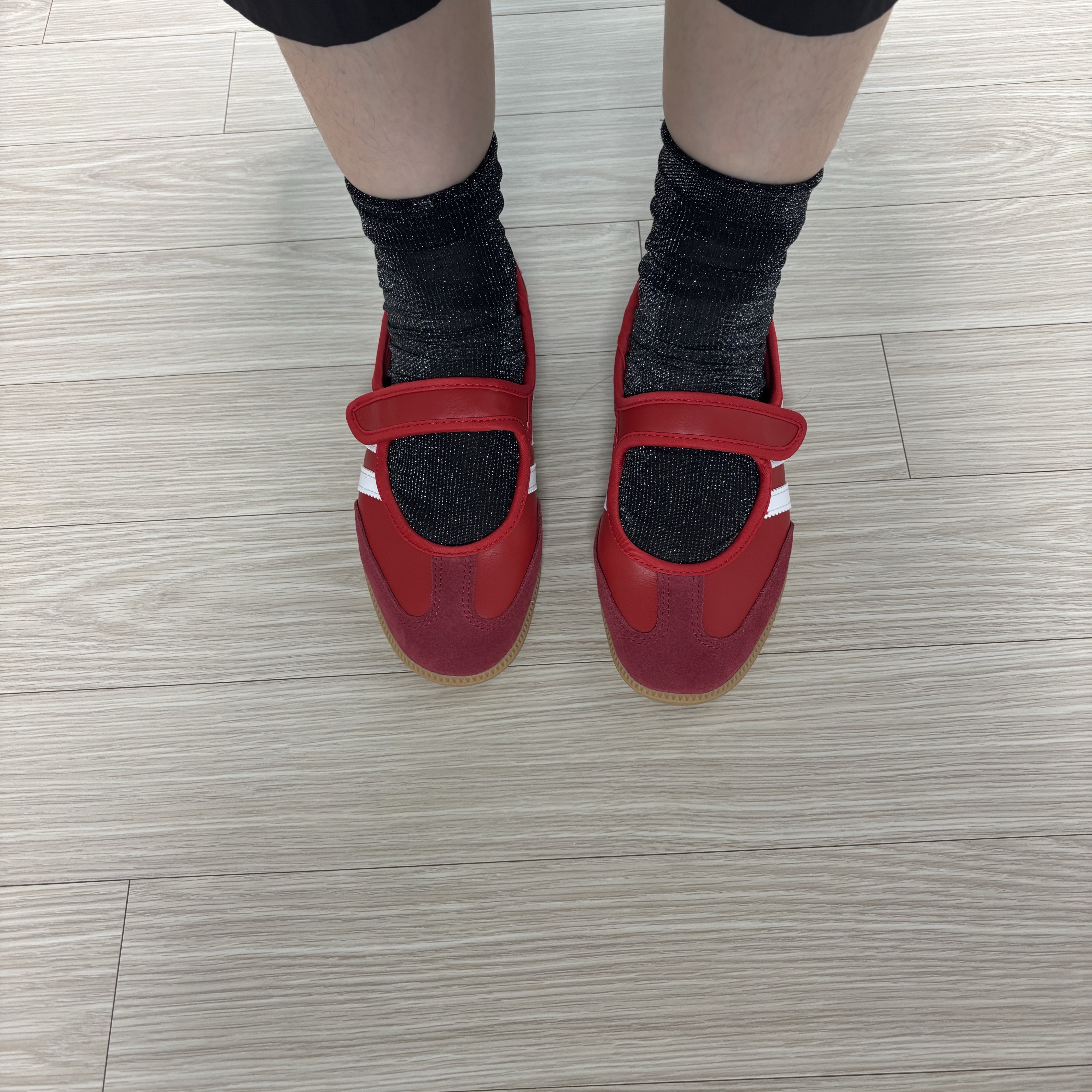 (W) Adidas Samba Jane Better Scarlet Team Victory Red 착용 스타일 - 1