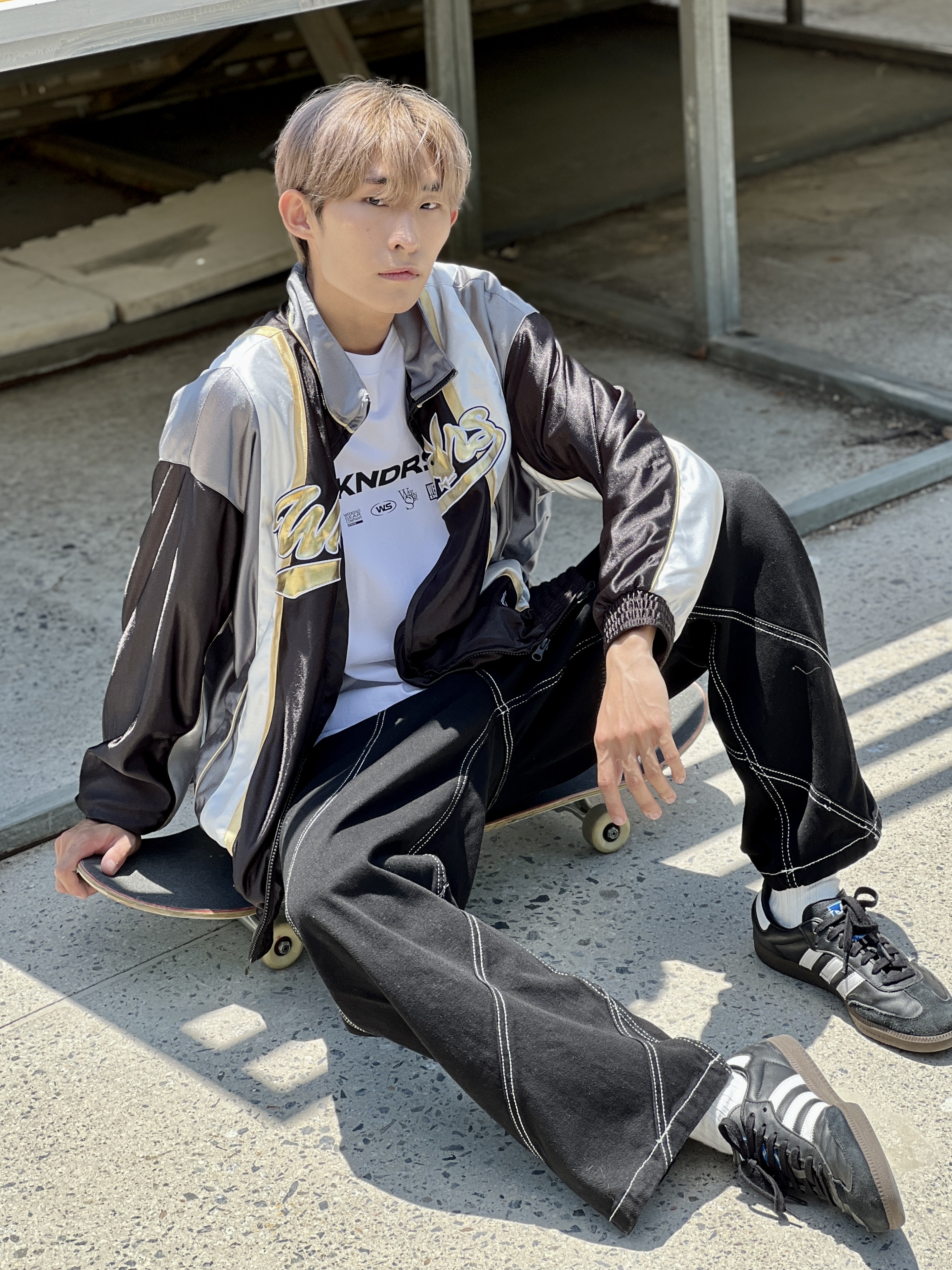 Adidas Samba OG Black White Gum 착용 스타일 - 2