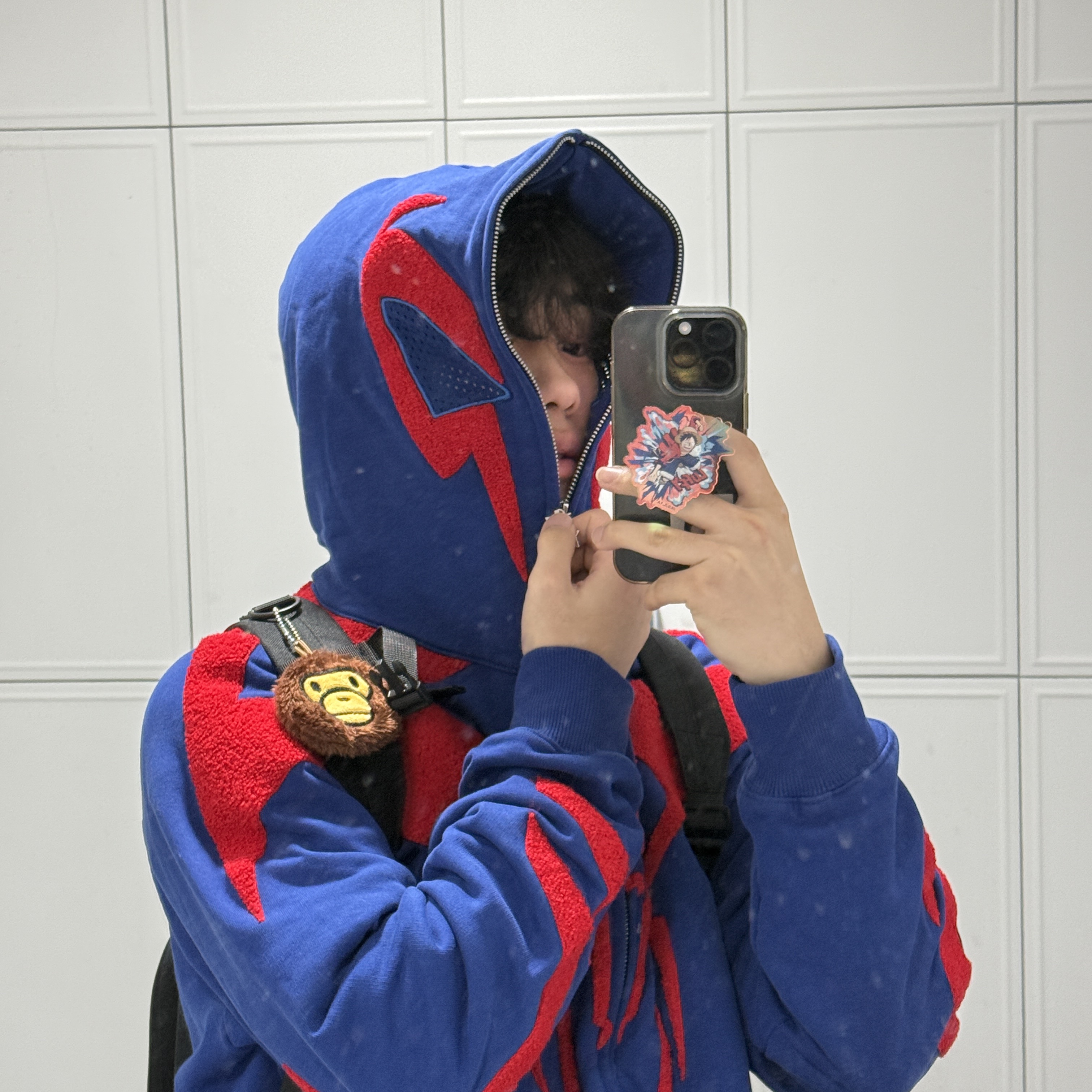 Kakazzy Full Zip Hoodie Spider Man Across The Universe Black, BAPE ABC Milo All Friends Mini Backpack Green 착용 스타일