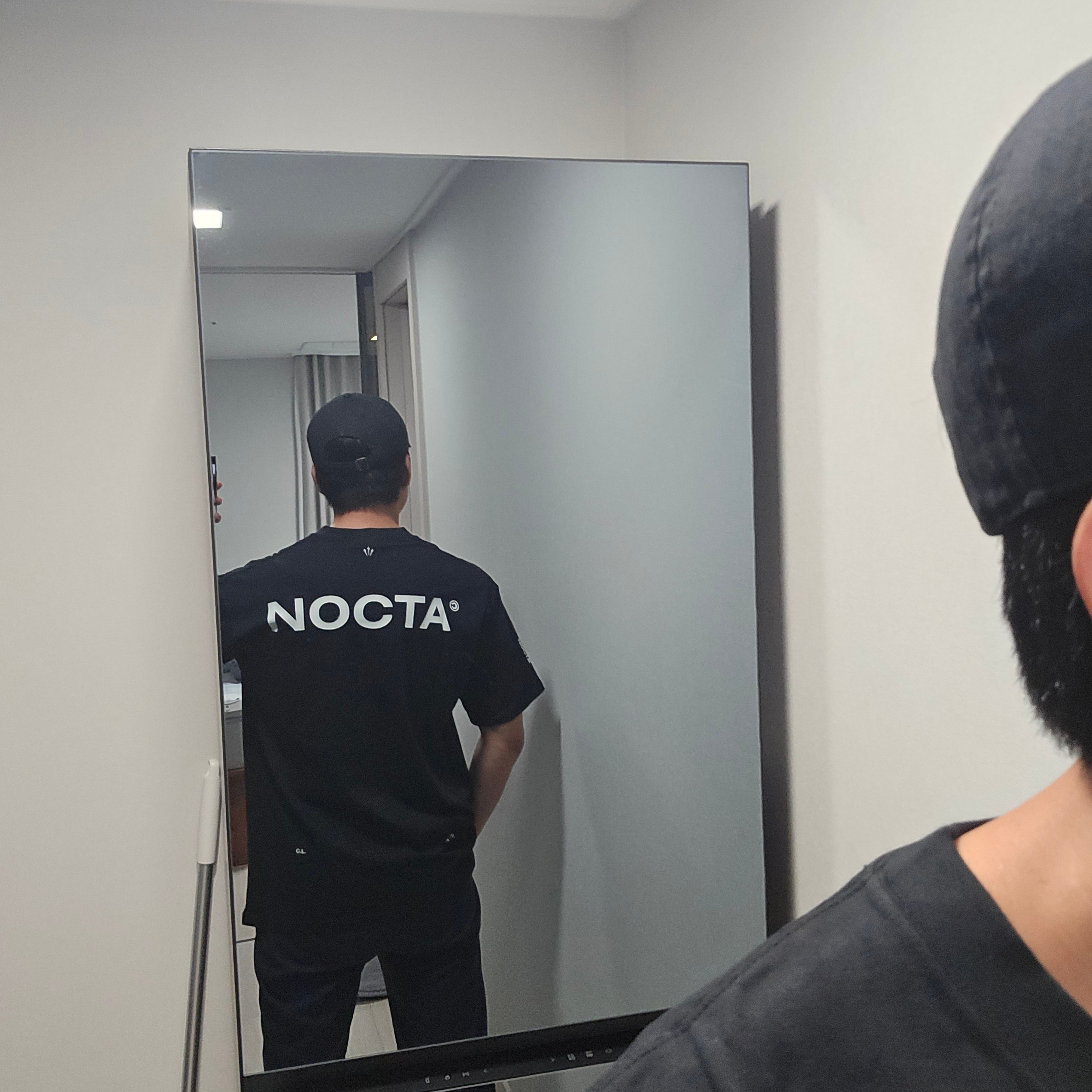 Nike x Drake Nocta Max 90 T-Shirt Black (FN7663-010) 착용 스타일 - 1