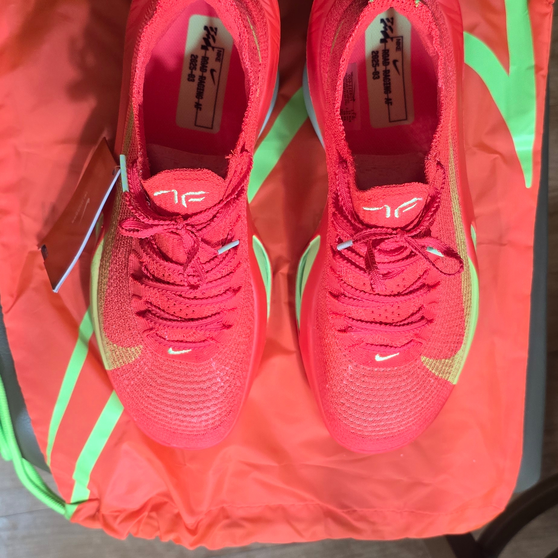 Nike Air Zoom Alphafly Next% 3 Bright Crimson Lime Blast 착용 스타일 - 6