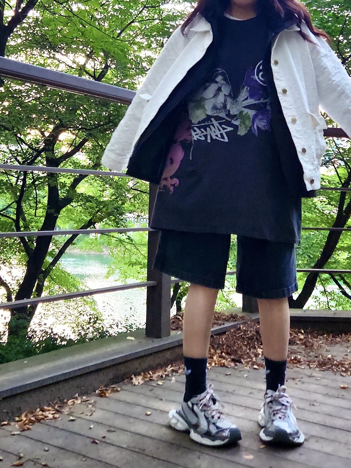 (W) Balenciaga 3XL Sneakers Grey White Red, Stussy Strike Pigment Dyed LS T-Shirt Black 착용 스타일 - 5