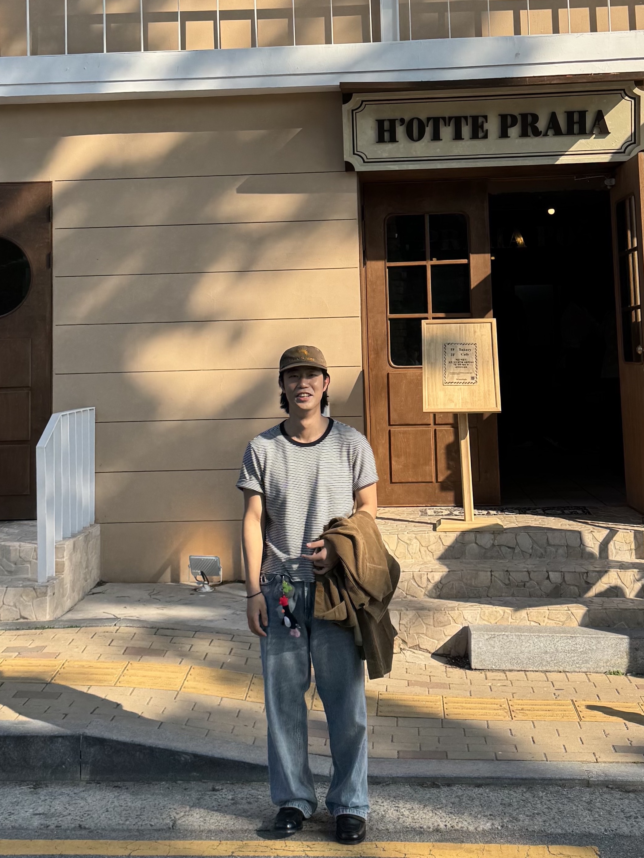 Hello Sunrise Arch Logo 5Panel Cap Brown, Casio LTP-V007D-7B 착용 스타일 - 7