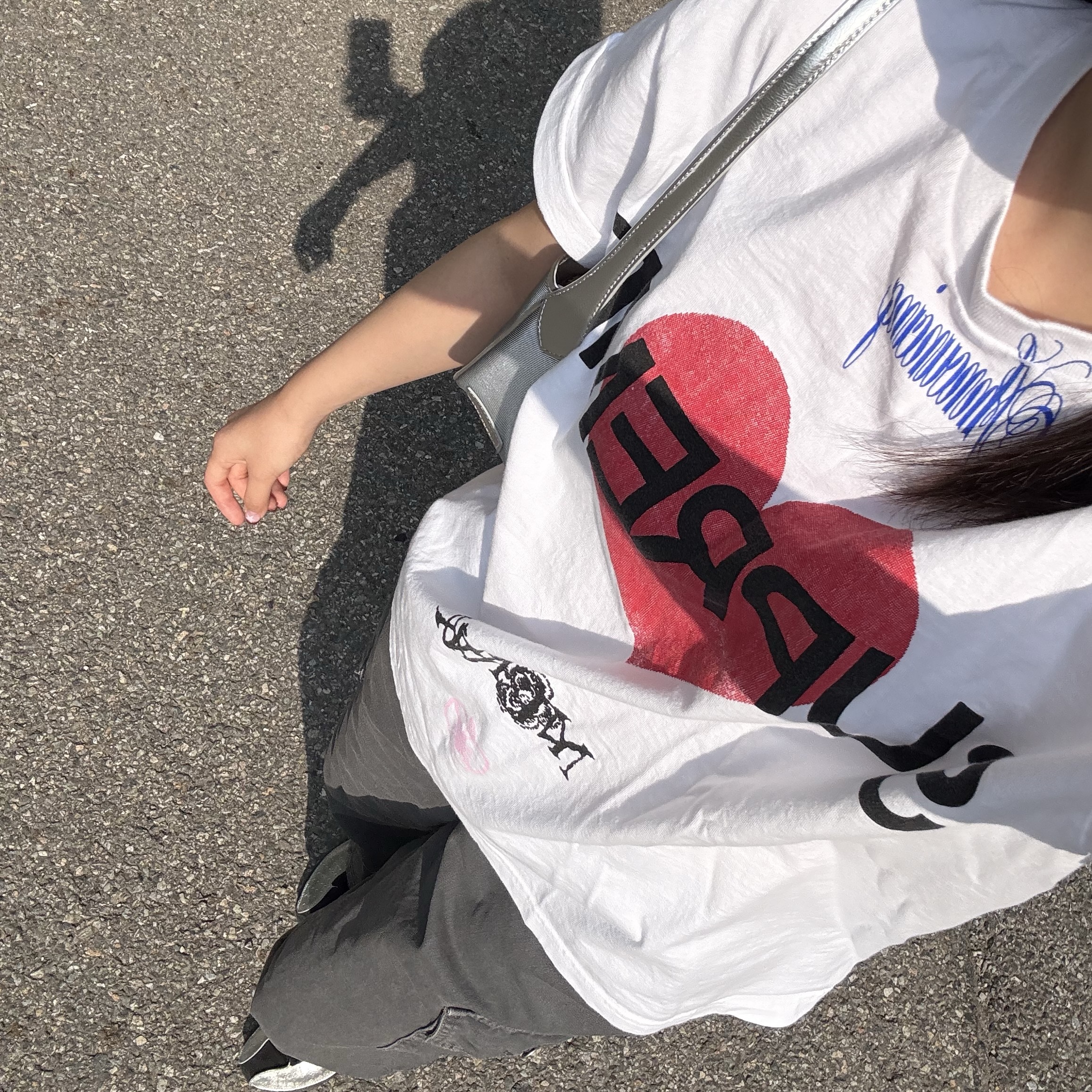 Supreme Announcing T-Shirt White - 25SS 착용 스타일 - 1