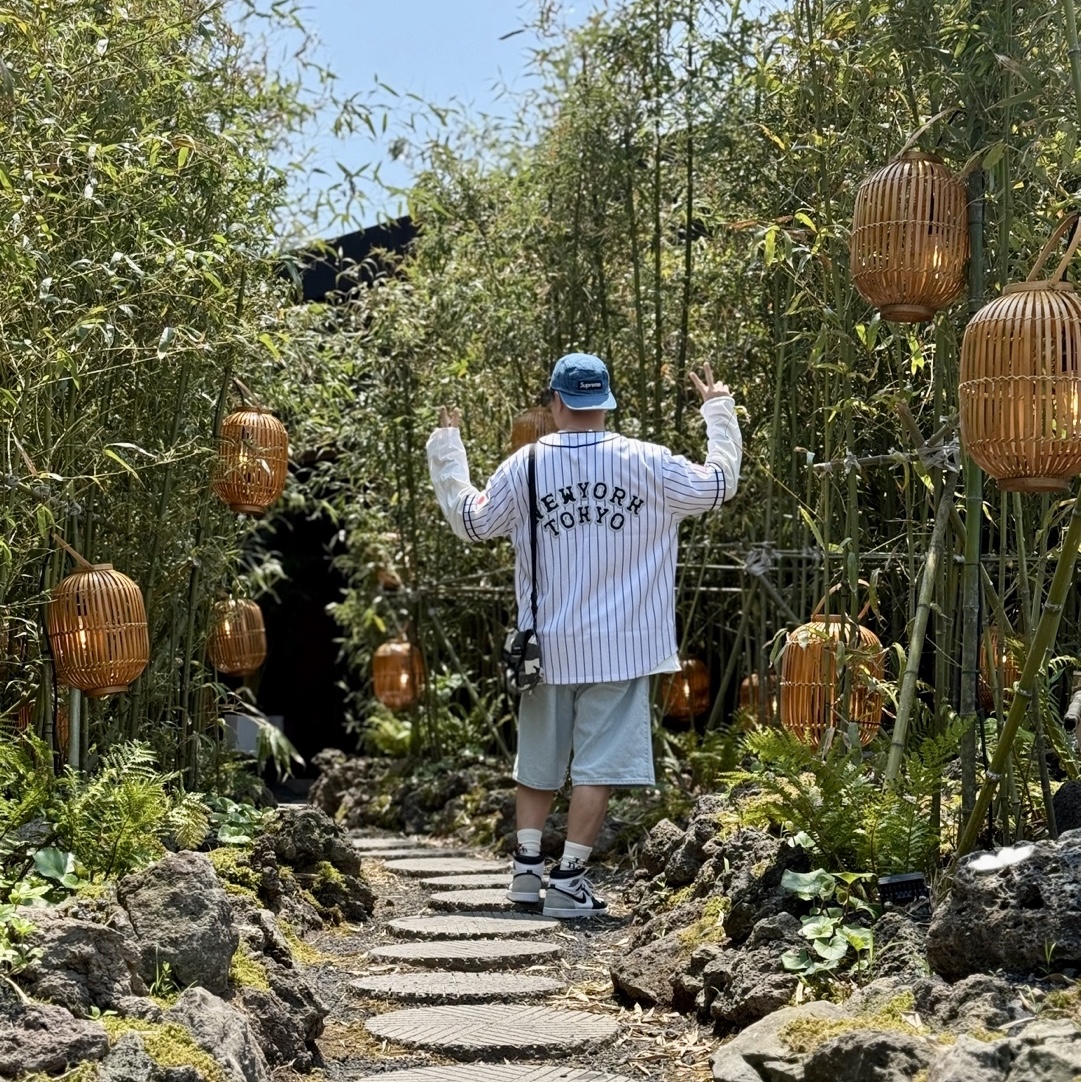 Supreme x Homerun Baseball Jersey Stripe - 25SS, Supreme Washed Chino Twill Camp Cap Denim - 24FW 착용 스타일