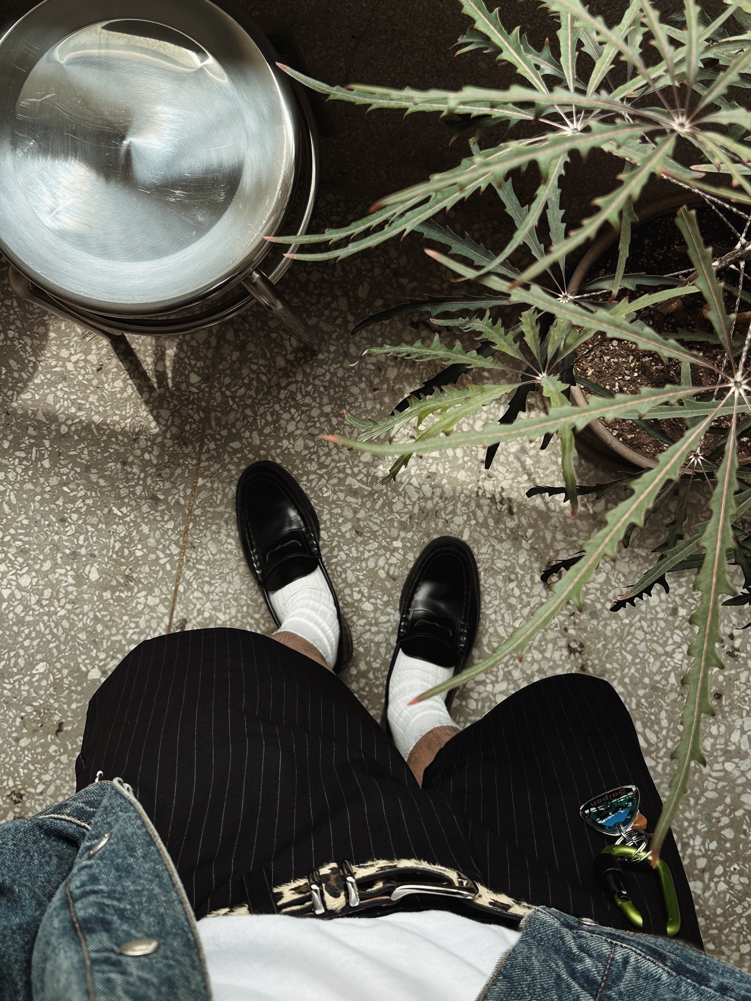 Haruta HS-906 Penny Loafer Black 착용 스타일 - 4