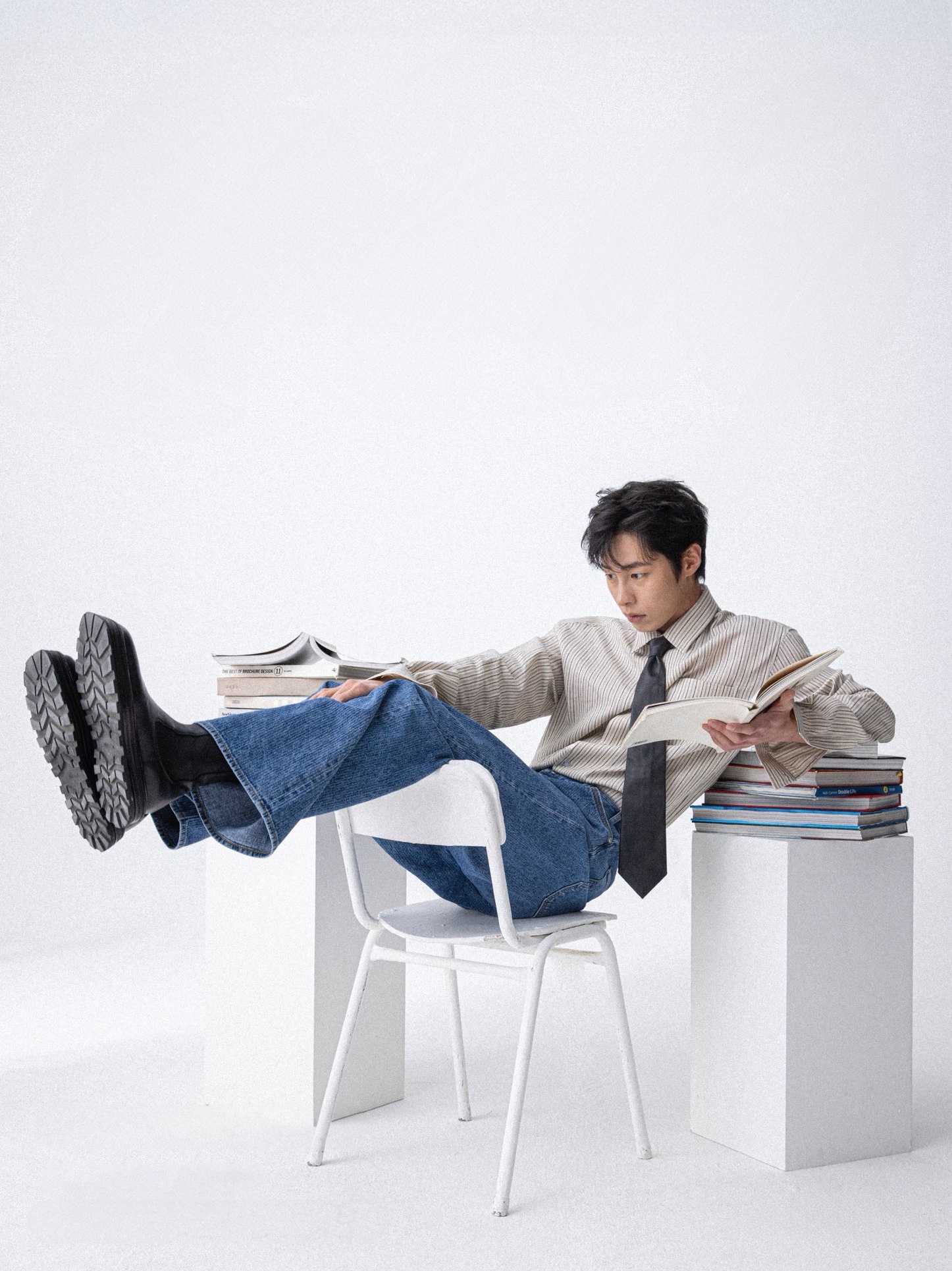 STU Stripe Denim Pants Mid Blue, STU Stripe Shirt Blue 착용 스타일