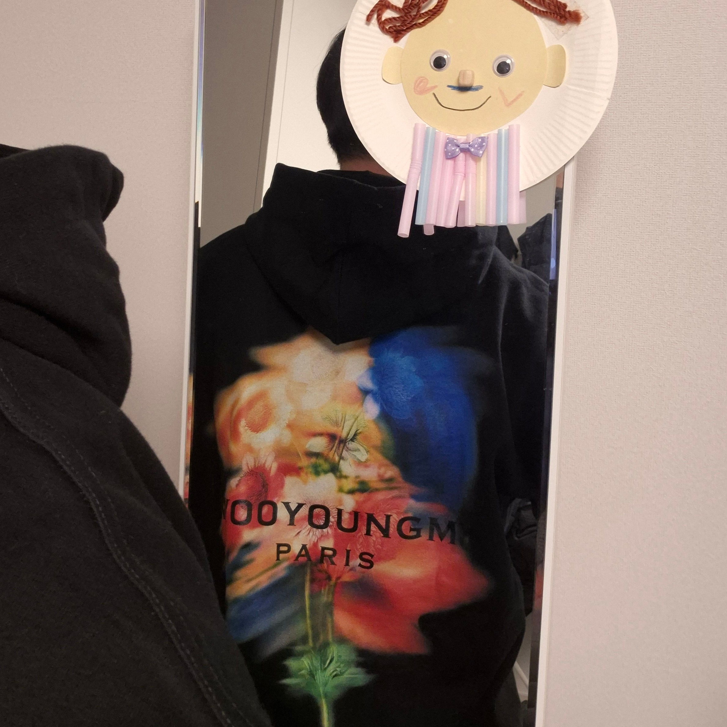 Wooyoungmi Square Mini Bag Black, Wooyoungmi 3D Flower Back Logo T-Shirt Black - 24FW 착용 스타일