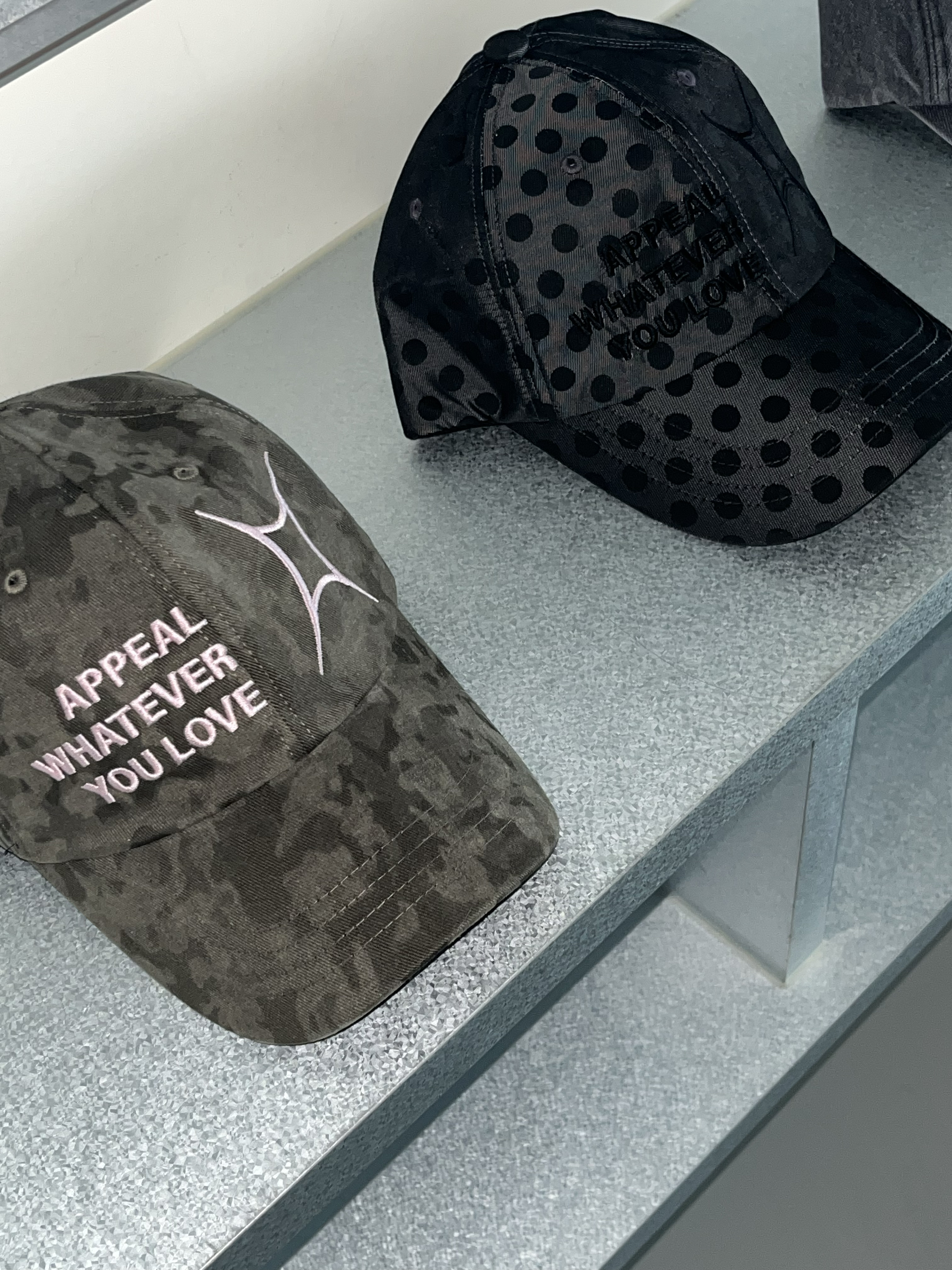 For Appeal Love Ball Cap Camo, For Appeal Love Ball Cap Dot Charcoal 착용 스타일