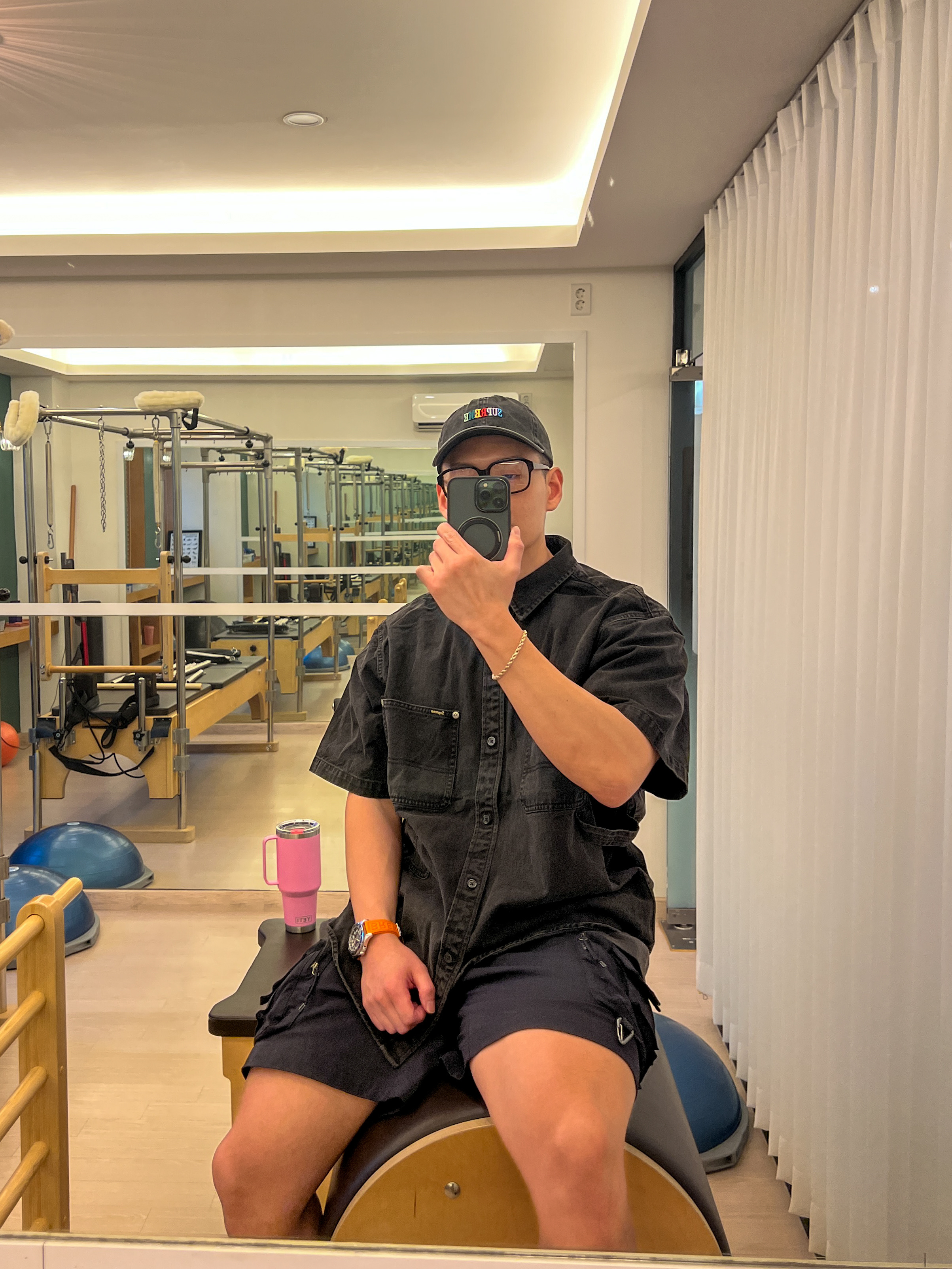 Jordan 1 x Union Retro High OG Chicago Shadow, Nike ACG Snowgrass Cargo Shorts Black - Asia 착용 스타일