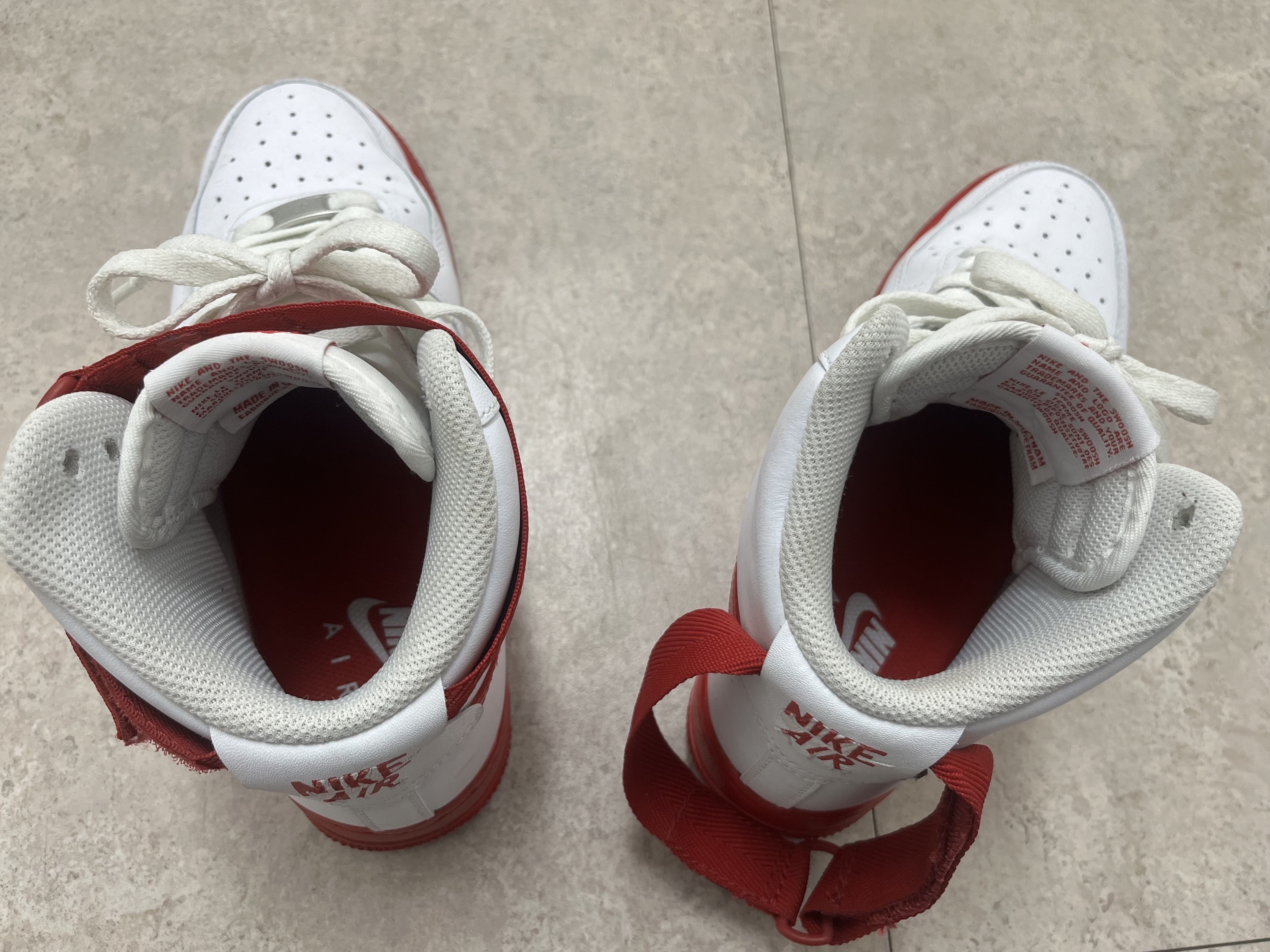 Nike Air Force 1 Low White Red Midsole 착용 스타일 - 1