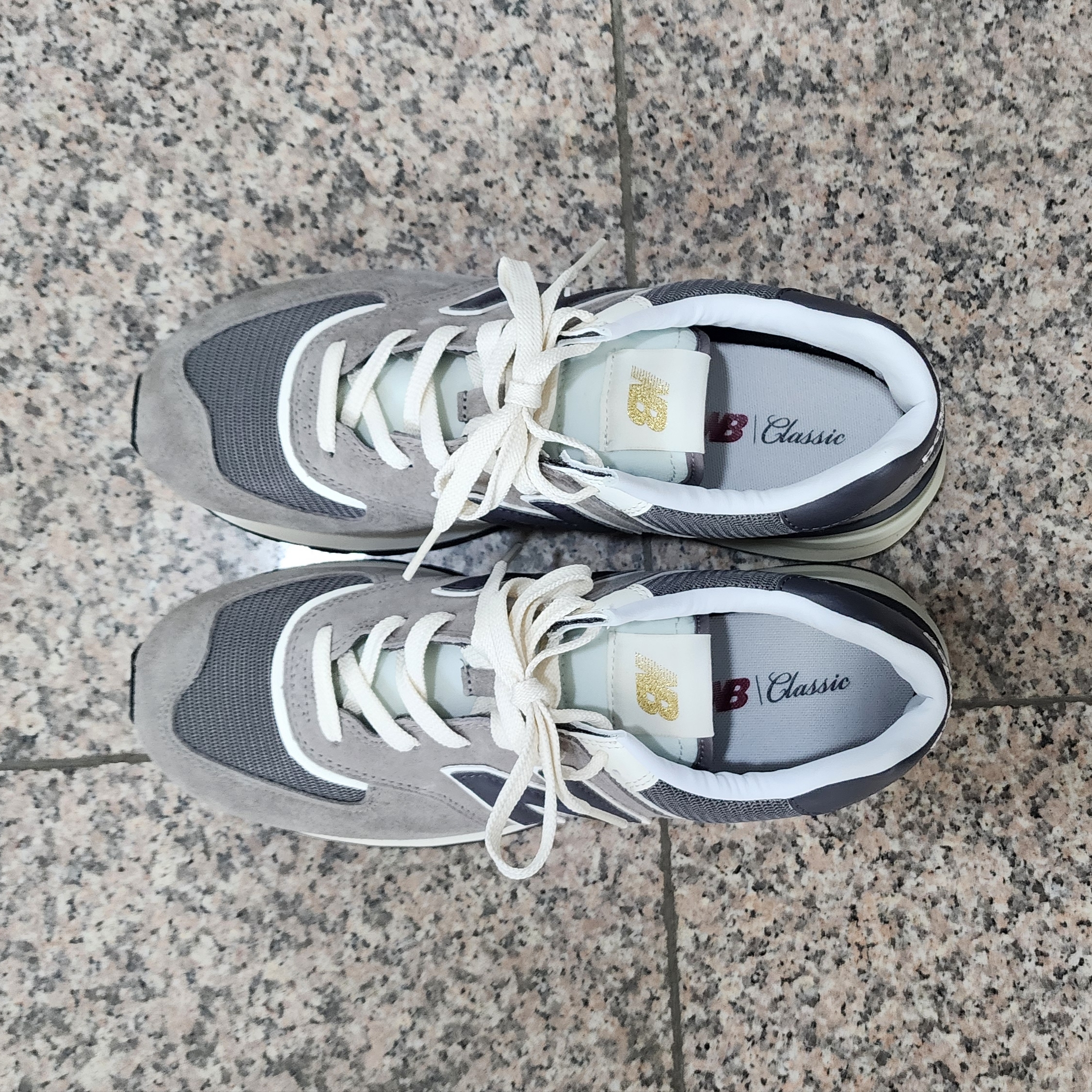 New Balance 574 Legacy Grey 착용 스타일 - 3