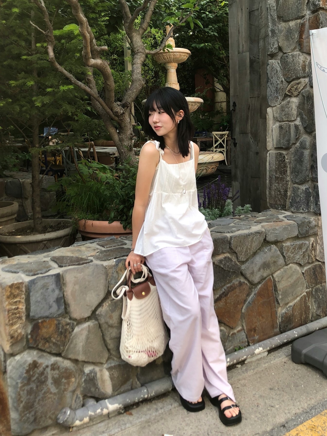 Longchamp Le Pliage Filet Top Handle Bag Ecru 착용 스타일 - 4