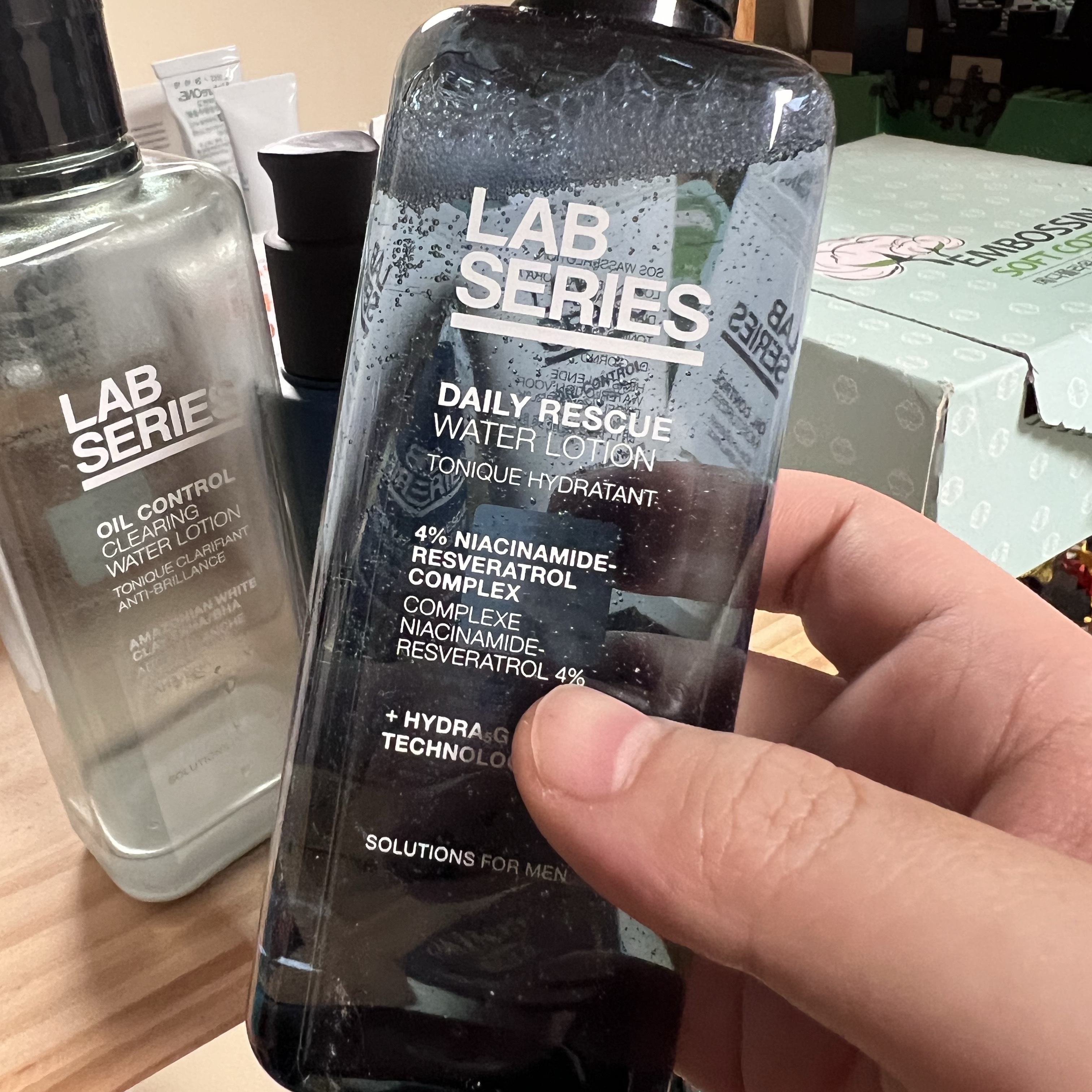 Lab Series Daily Rescue Water Lotion 200ml 착용 스타일