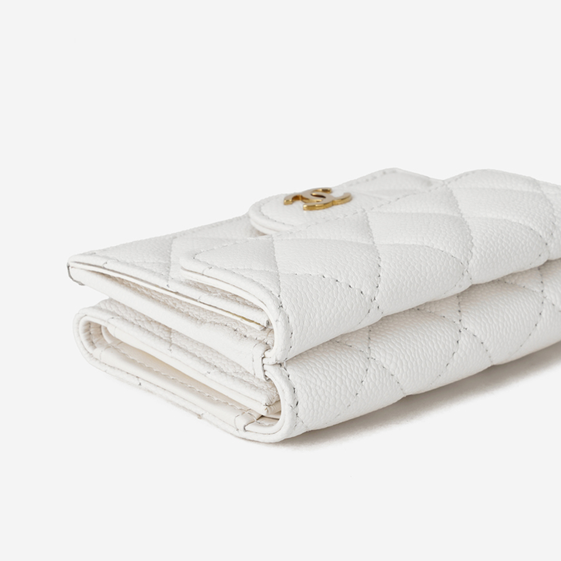 샤넬 클래식 스몰 플랩 지갑 그레인드 샤이니 카프스킨 & 골드 메탈 화이트(Chanel Classic Small Flap Wallet Grained Shiny Calfskin & Gold White) - 5