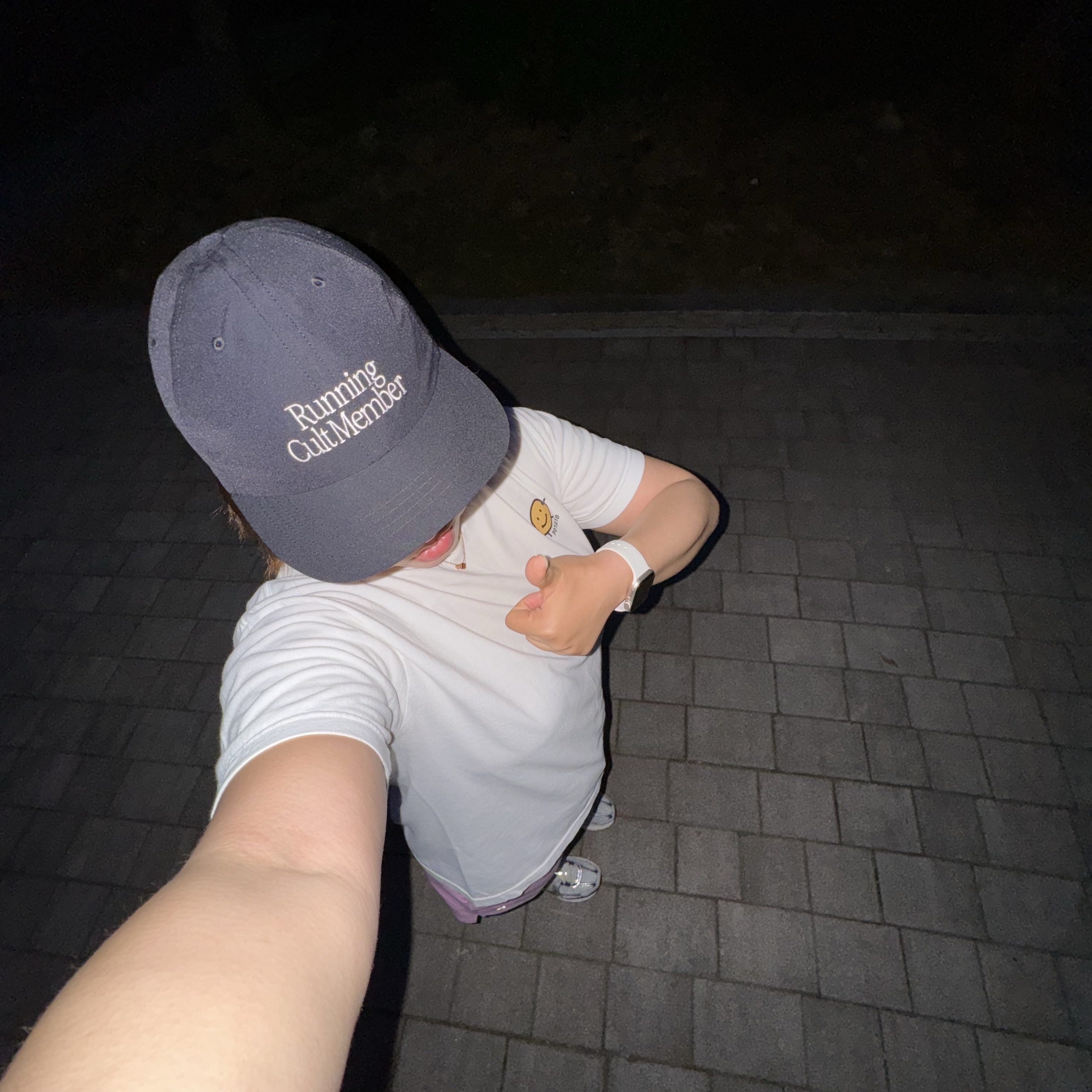Satisfy Peaceshell Running Cap Black 착용 스타일