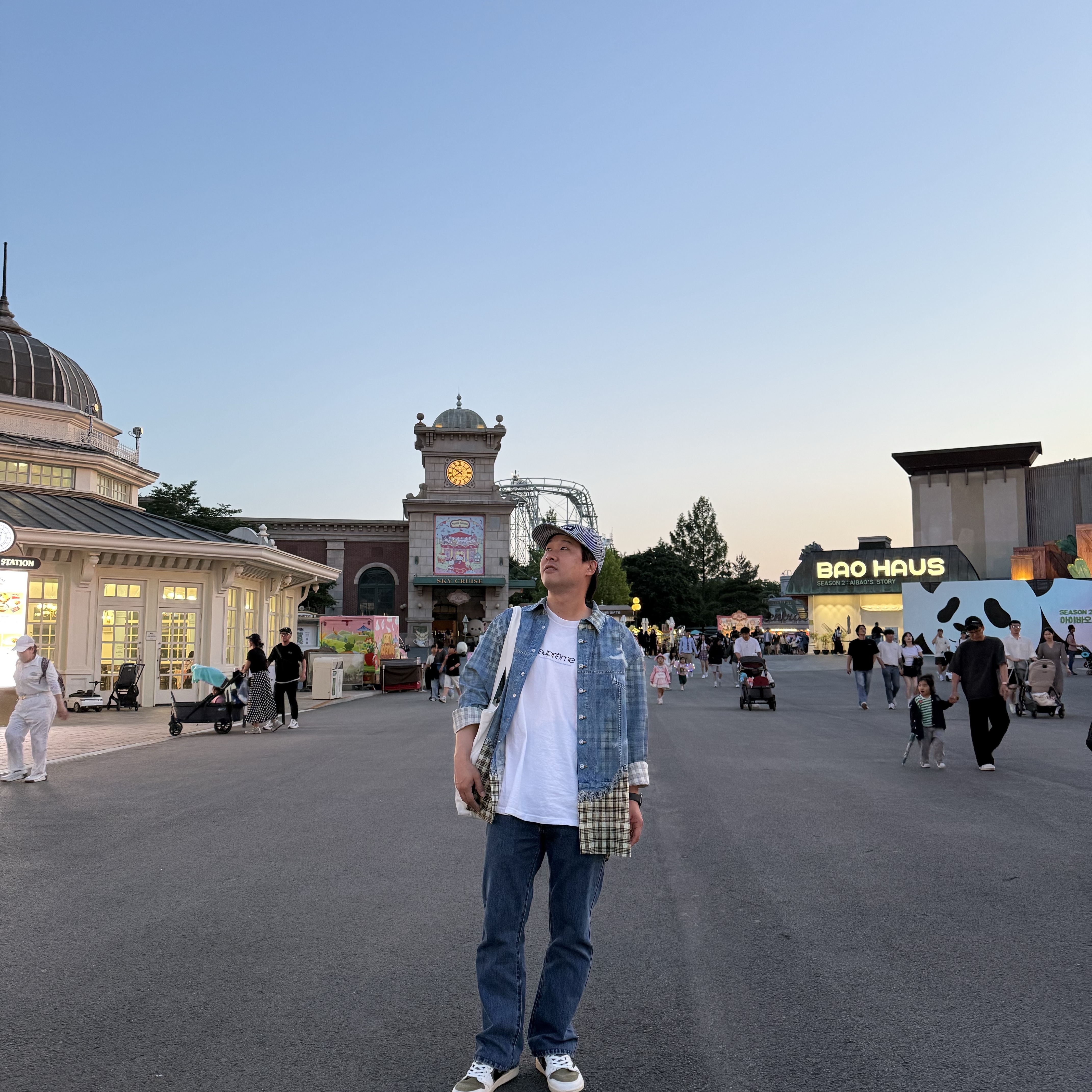 Zara x Andersson Bell Trompe L'oeil Printed Shirt Yellow, Supreme Denim Camp Cap Stripe - 24SS 착용 스타일