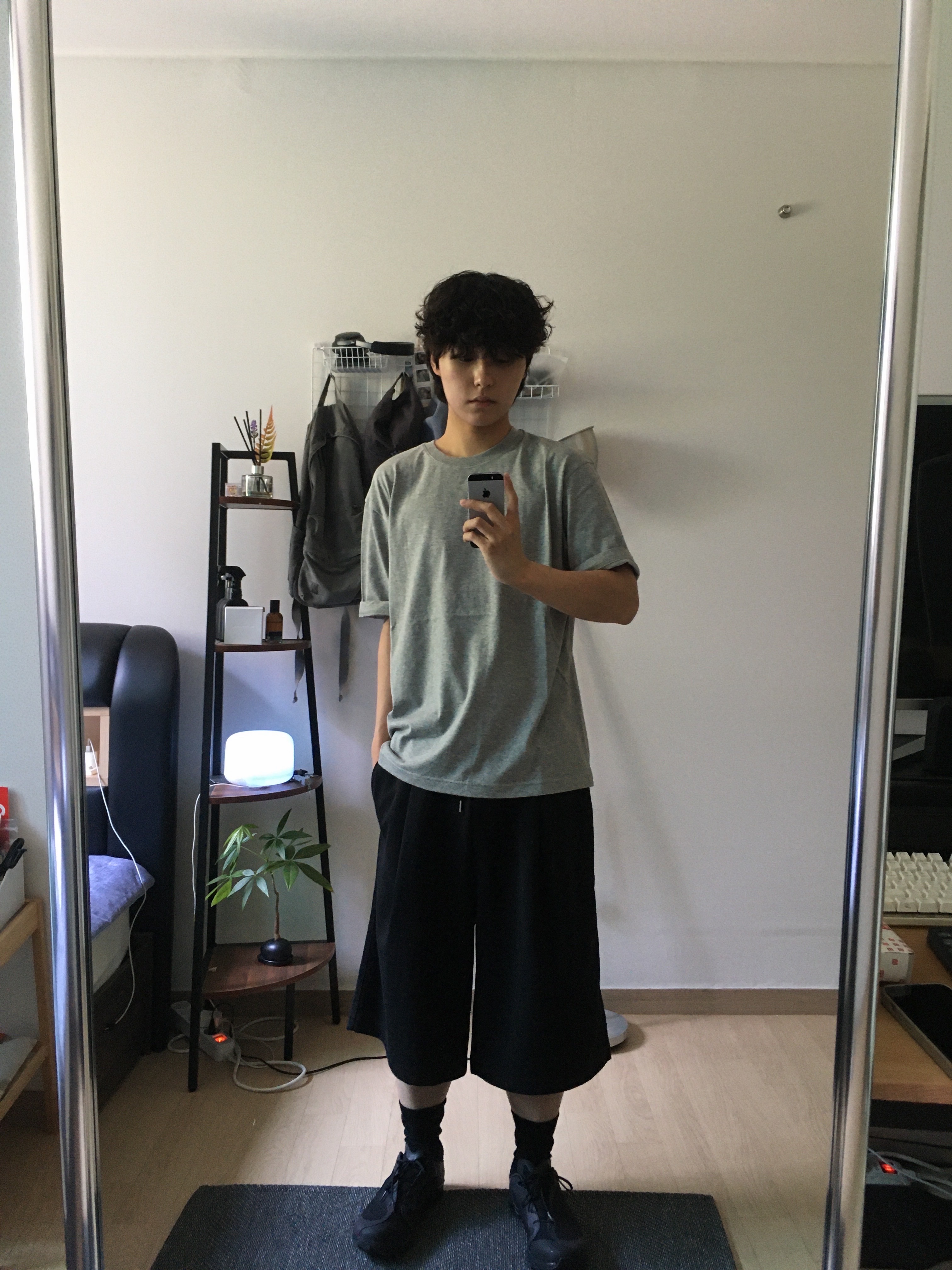 Sansan Gear Organ System T-Shirt Red Bean, On Running x Post Archive Faction (Paf) Cloudventure Peak All Black 착용 스타일 - 3