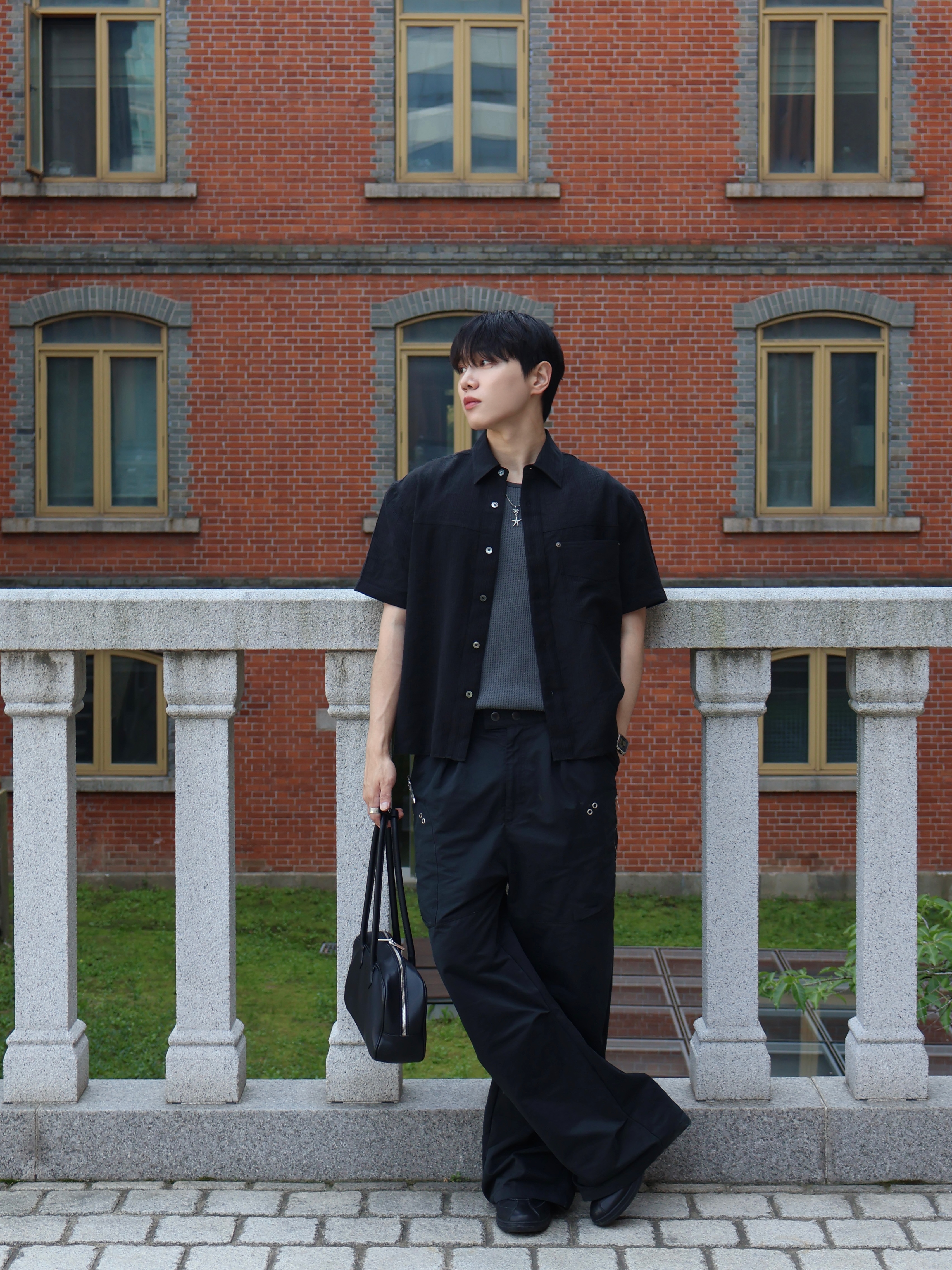 Haleine Mixed Fabric Coach 1/2 Shirt Black (VT219), ETCE Side Zipper Pocket Pants Black 착용 스타일 - 1