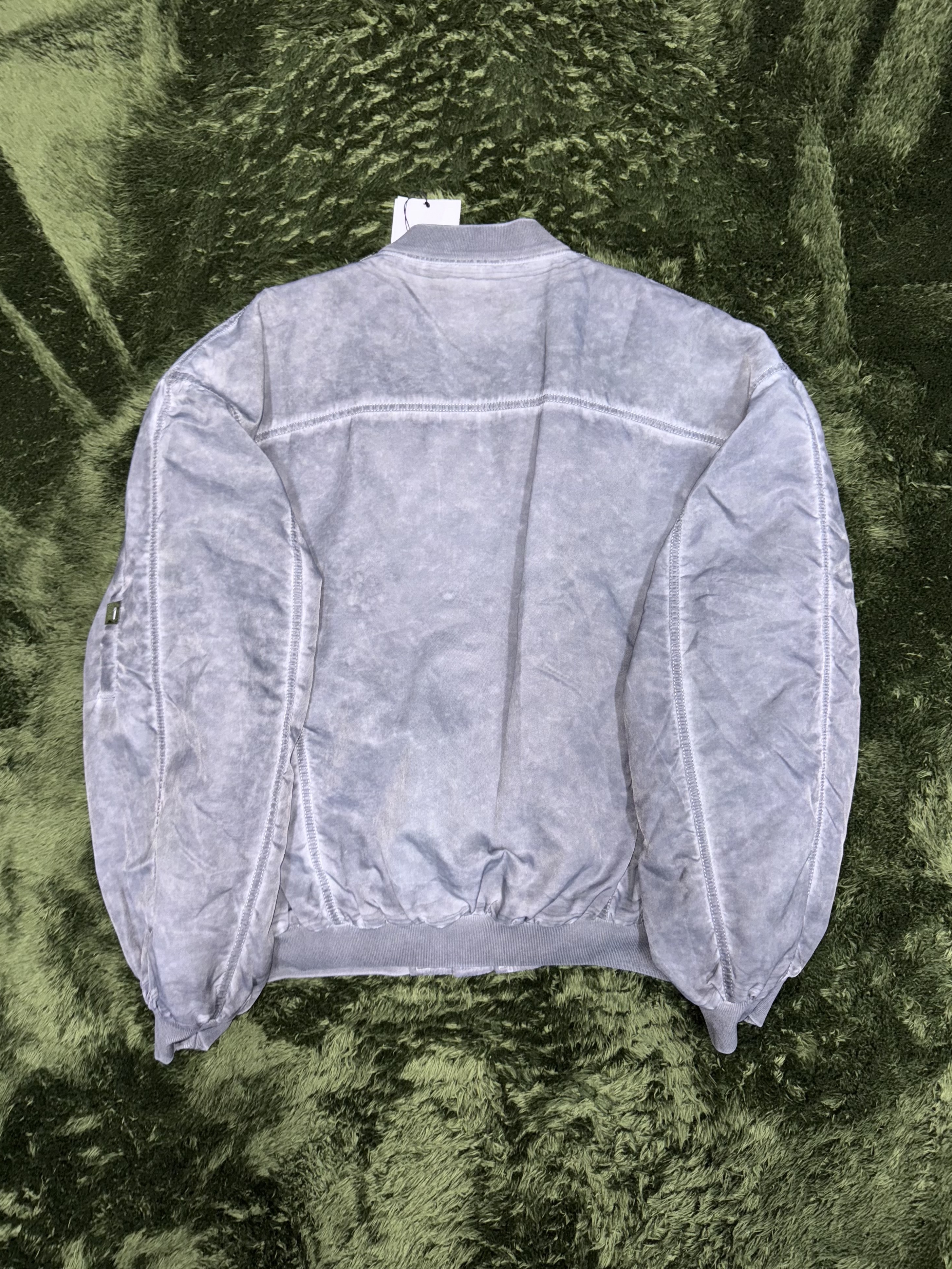 1017 Alyx 9SM Overdyed Bomber Jacket Washed Black 착용 스타일 - 9
