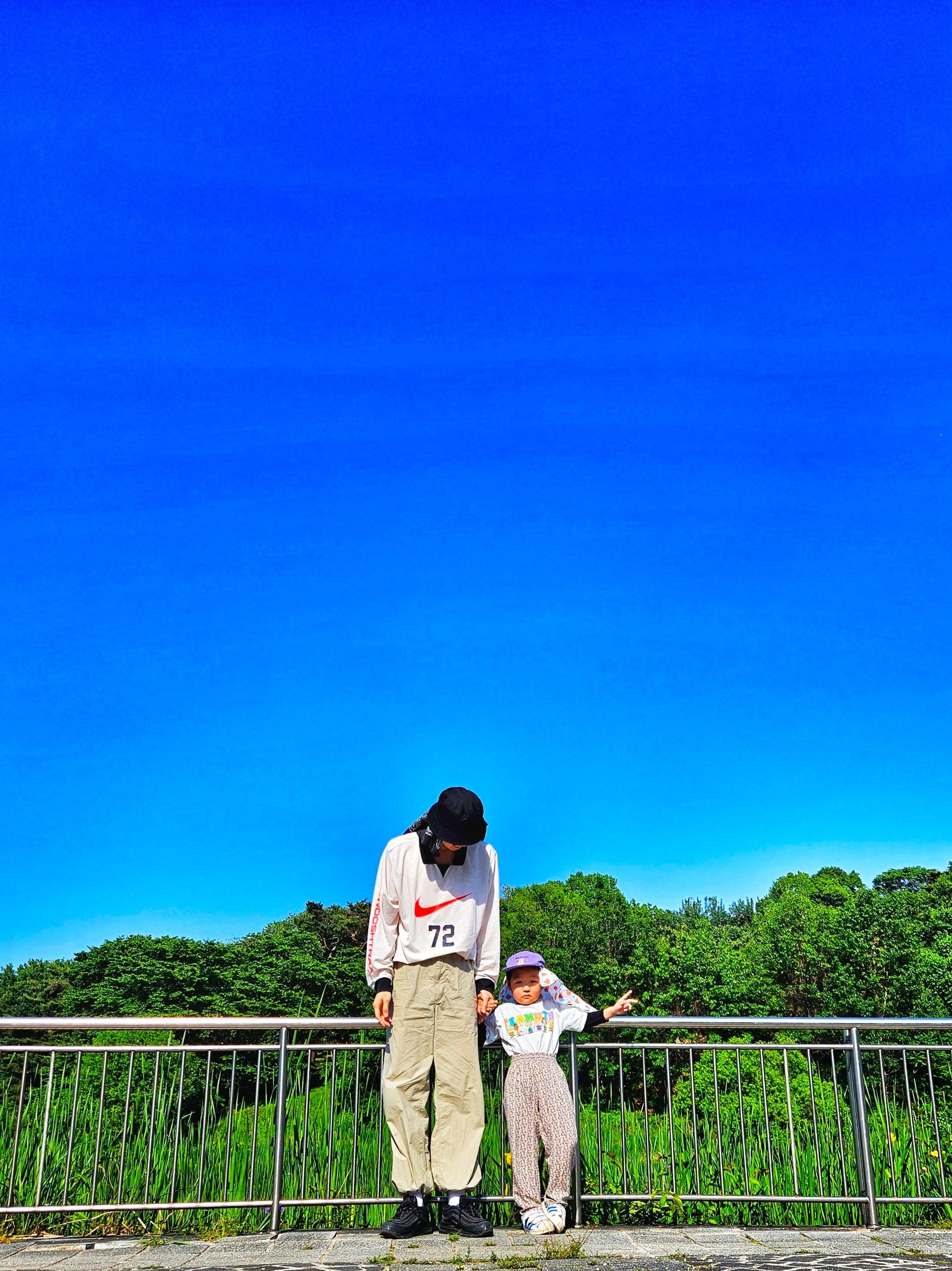 Nike NSW Long Sleeve T-Shirt Phantom Black Bright Crimson, Nike Air Max 97 Triple Black 착용 스타일