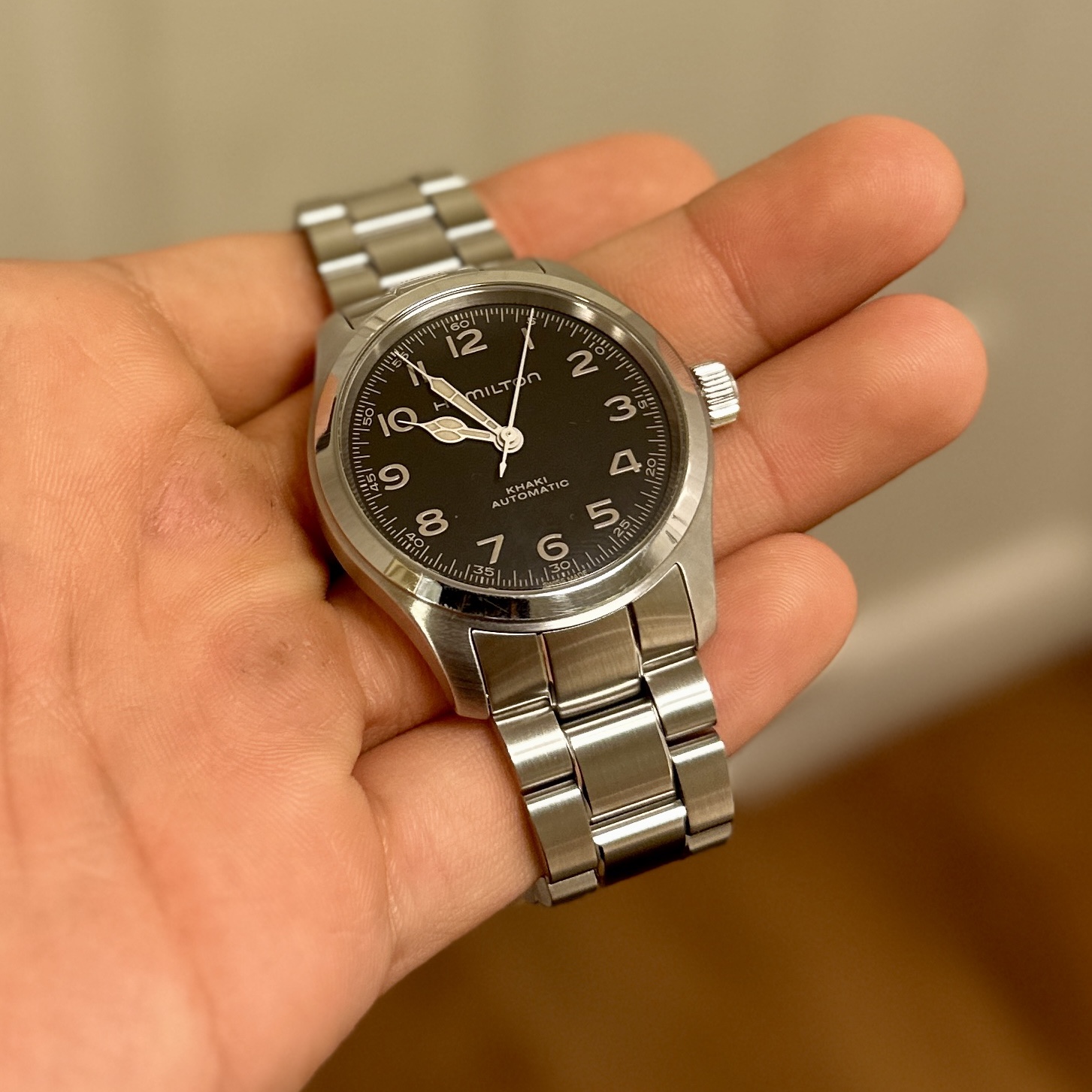 Hamilton Khaki Field Murph 38mm Automatic Stainless Steel Black 착용 스타일